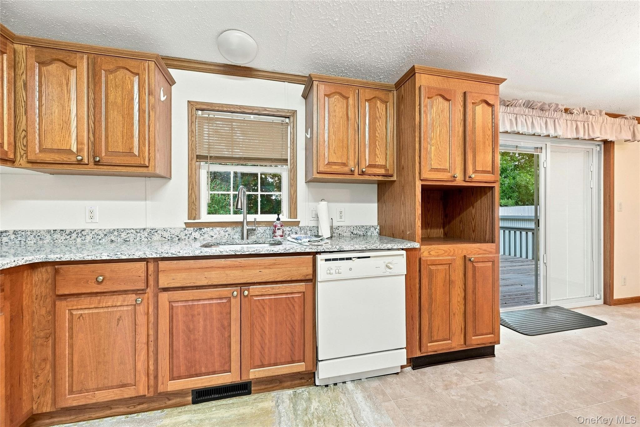 638 Fresh Pond Avenue Unit: 320 thumbnail 11