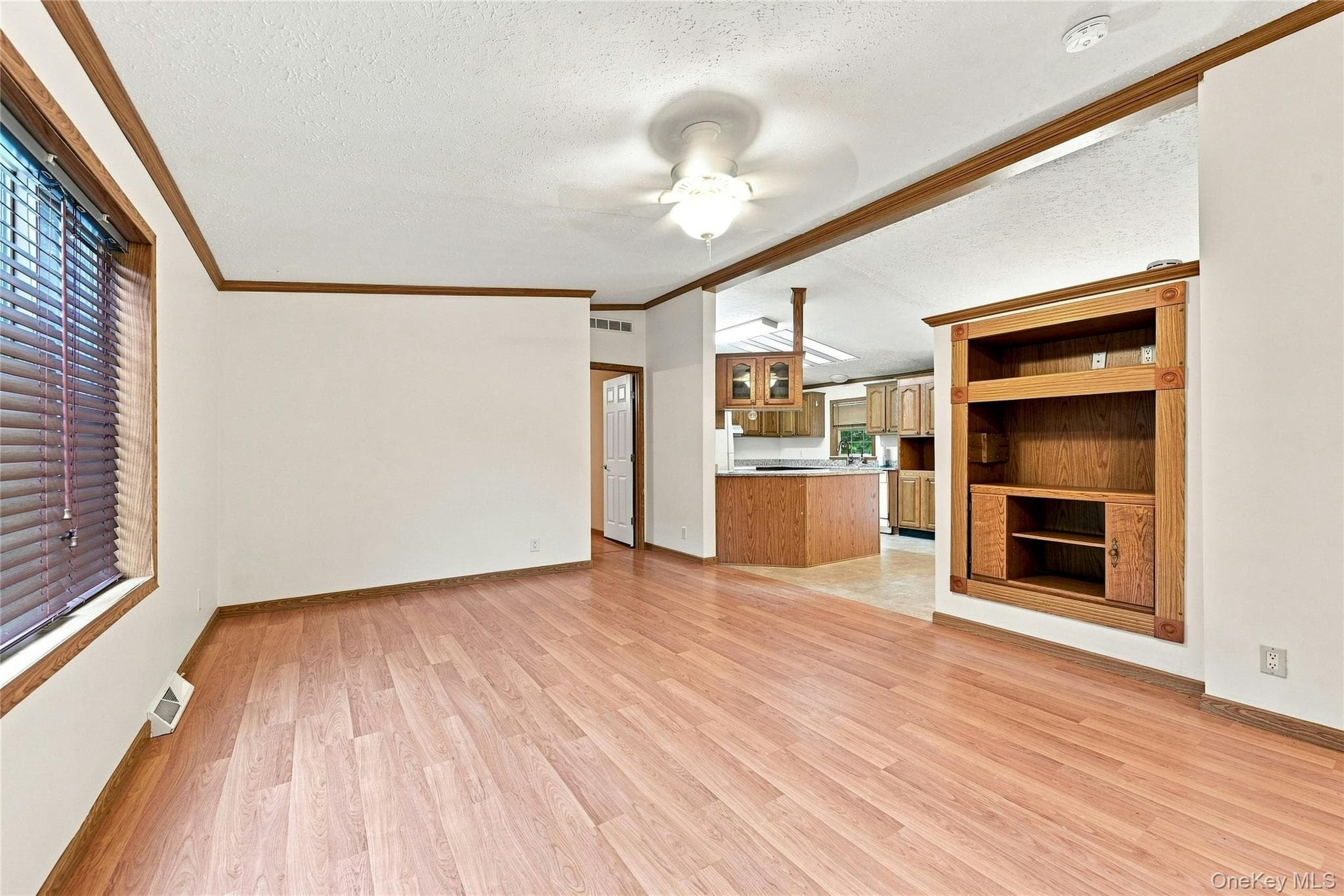 638 Fresh Pond Avenue Unit: 320 thumbnail 5