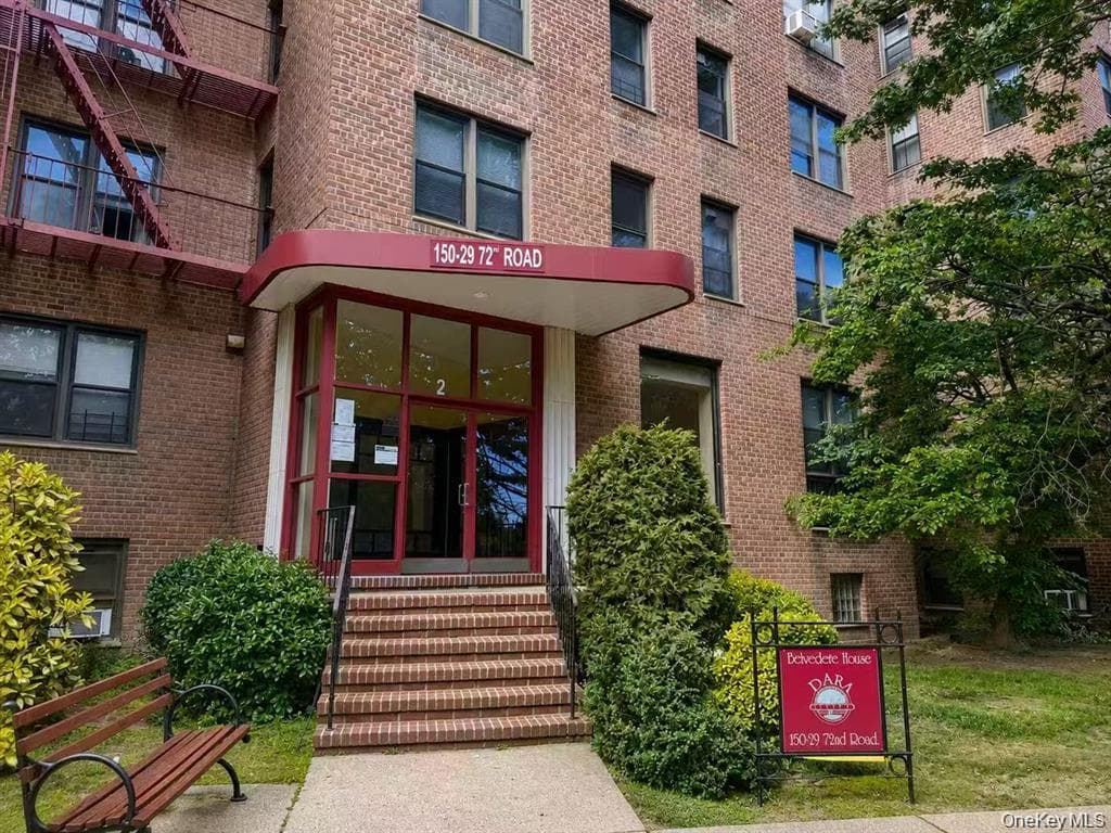 150-11 72nd Road Unit: 6, Flushing