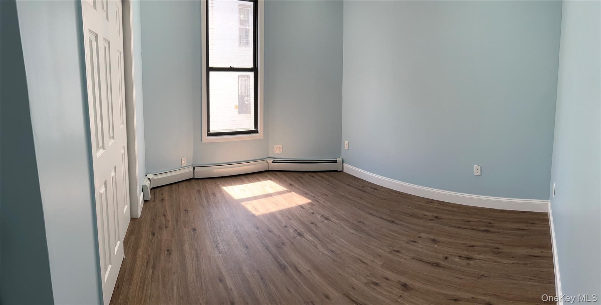 2854 Briggs Avenue thumbnail 4