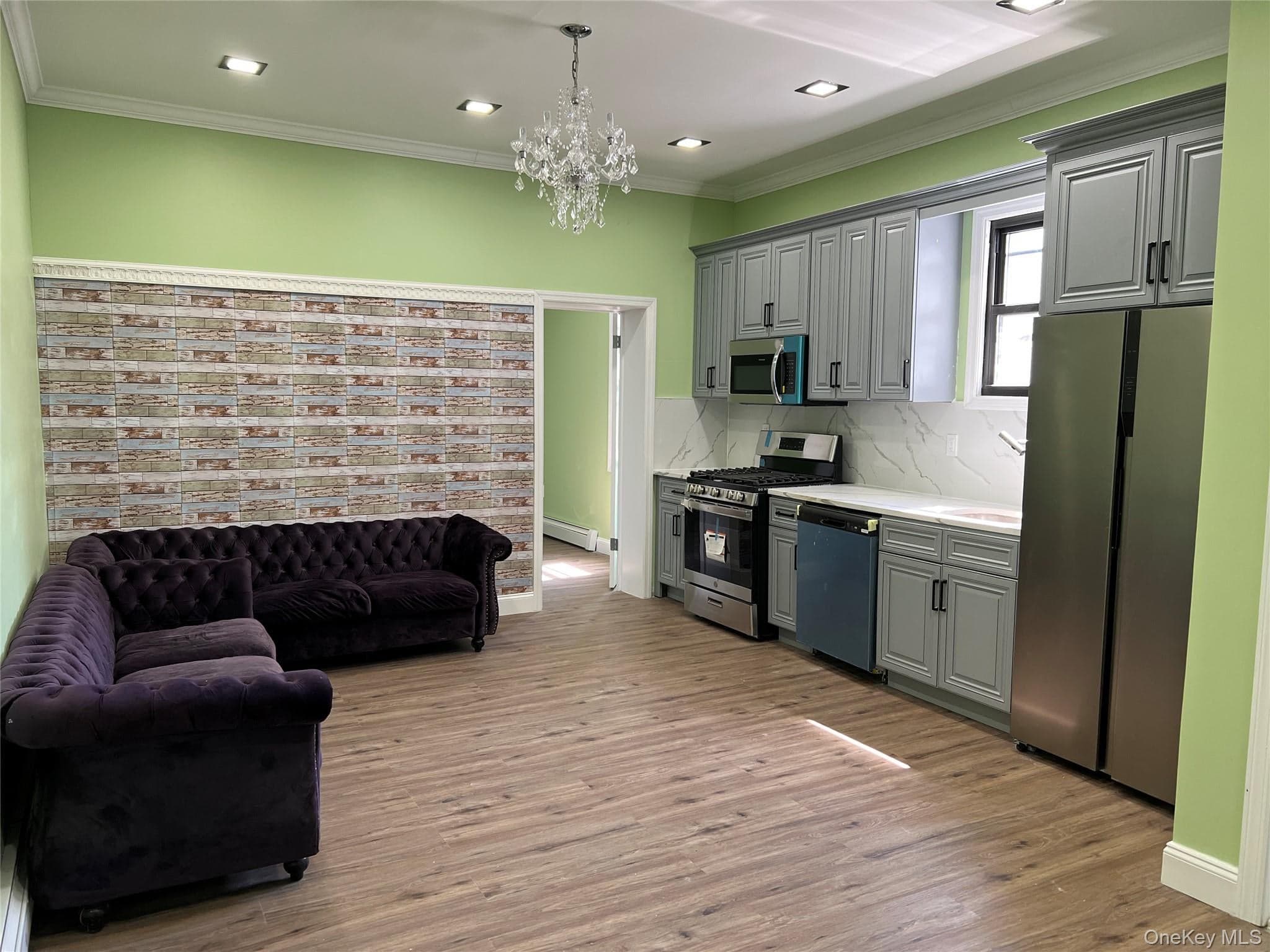 2854 Briggs Avenue thumbnail 9