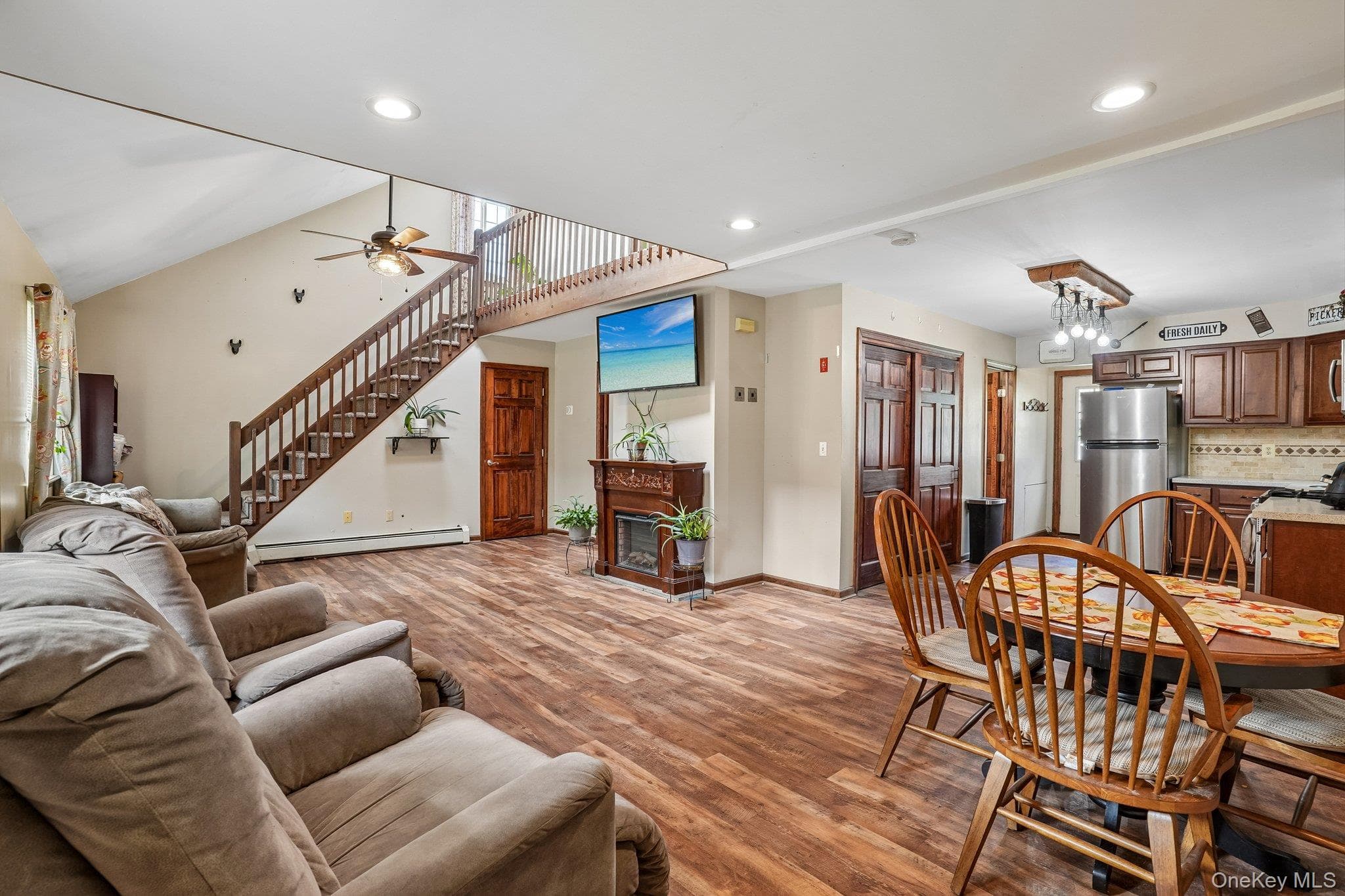 88 Golden Hill Avenue thumbnail 7