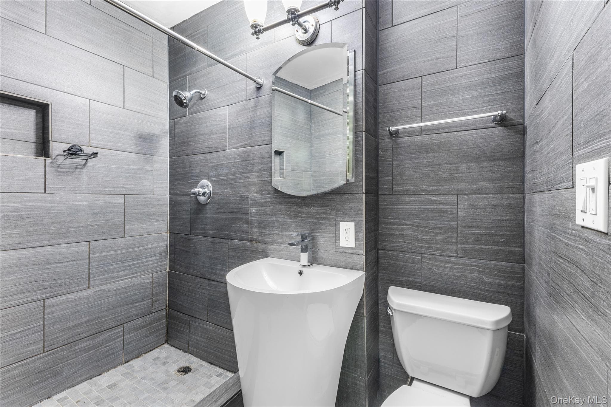 155 W 106th Street Unit: 1A thumbnail 6