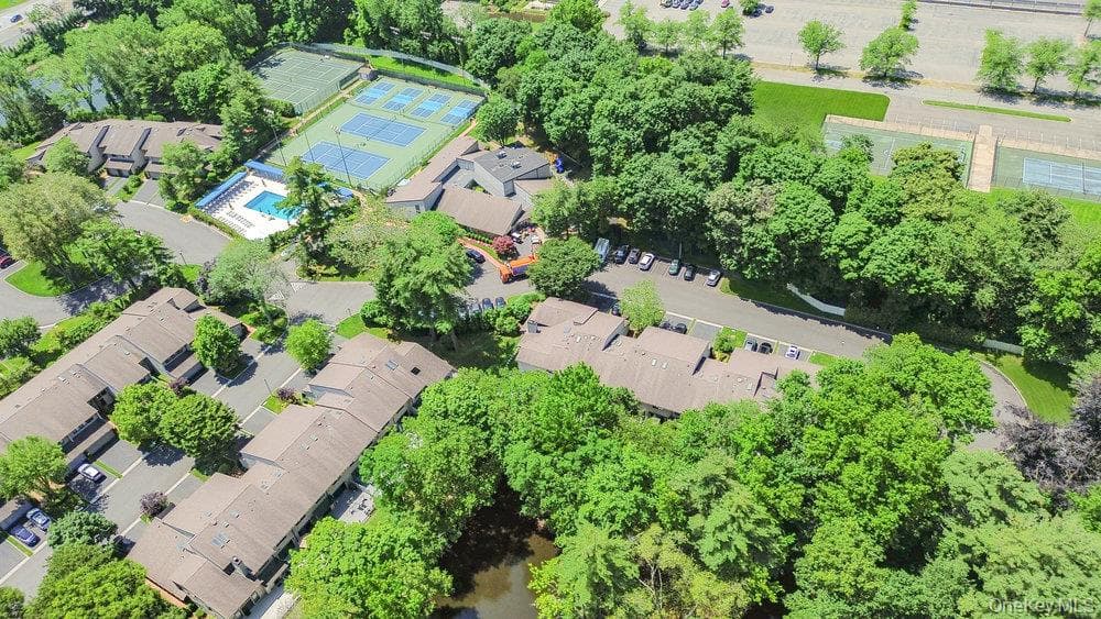 10 Pond View Court thumbnail 45