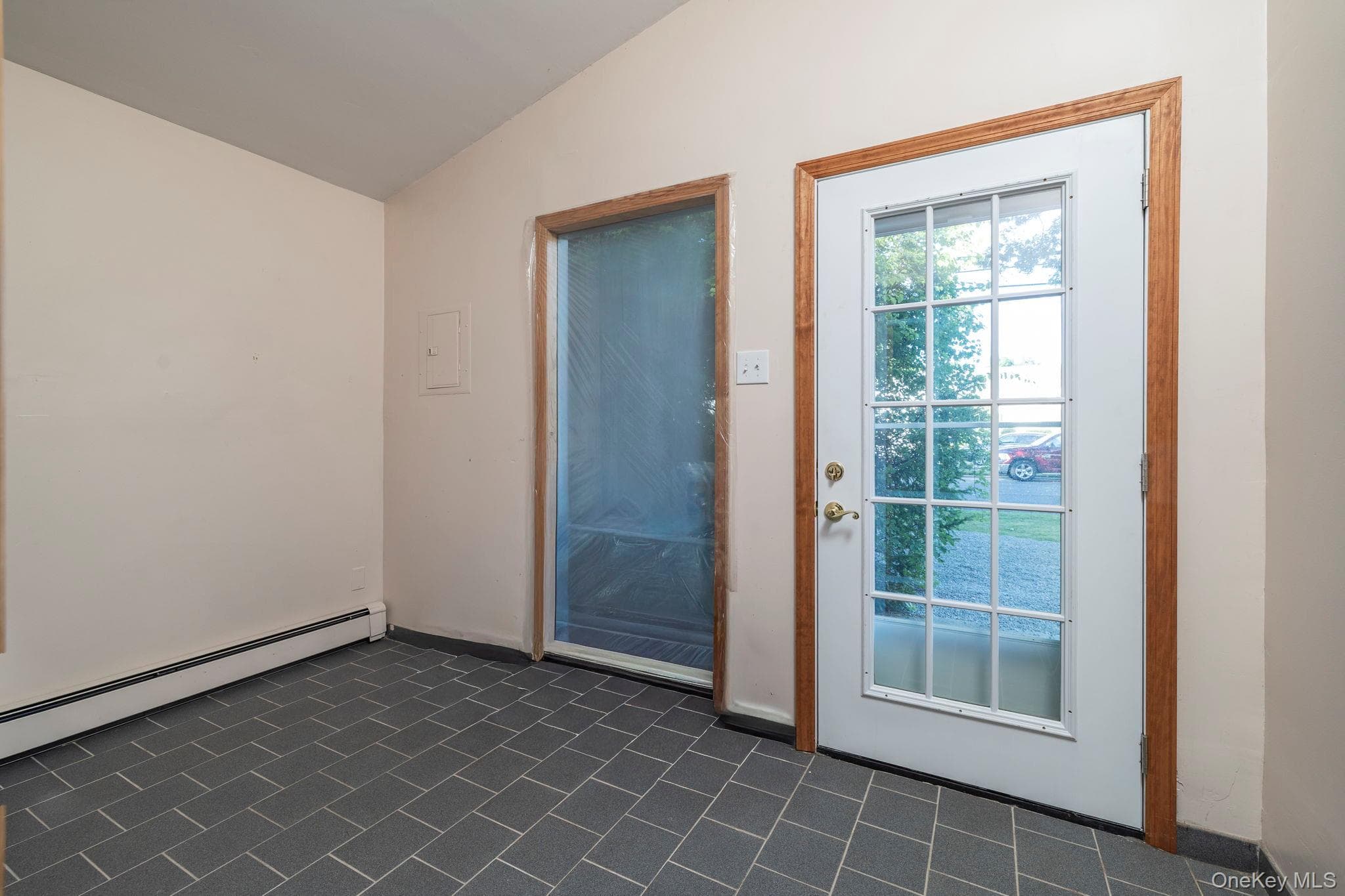 3499 Woodward Avenue thumbnail 15