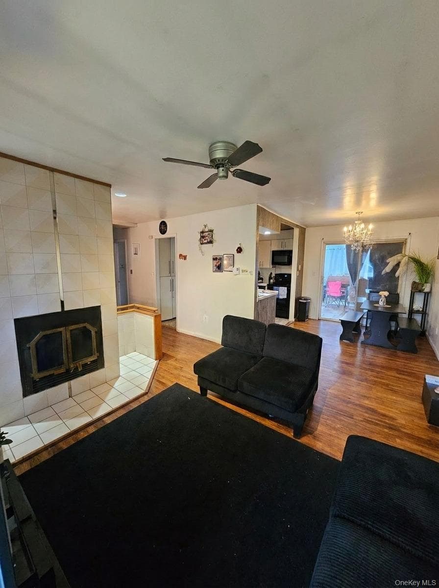 10 Hanover Drive thumbnail 4