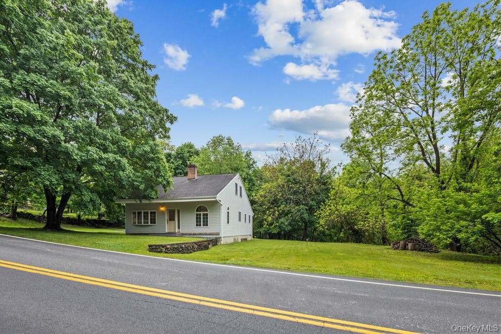 289 Seven Springs Mountain Road photo 1