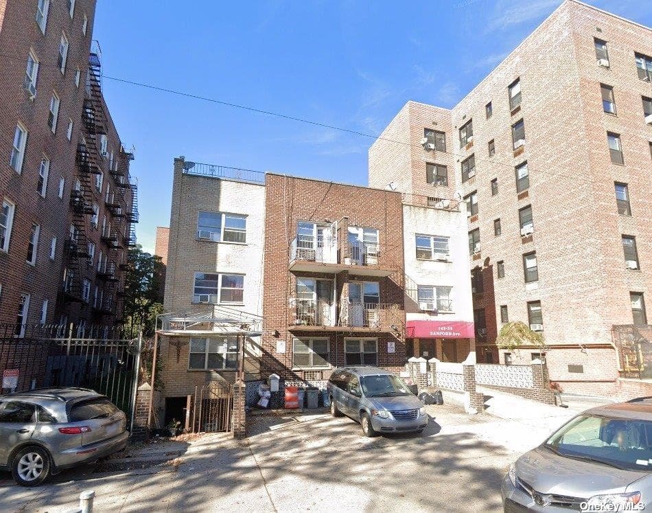 143-35 Sanford Avenue thumbnail 2