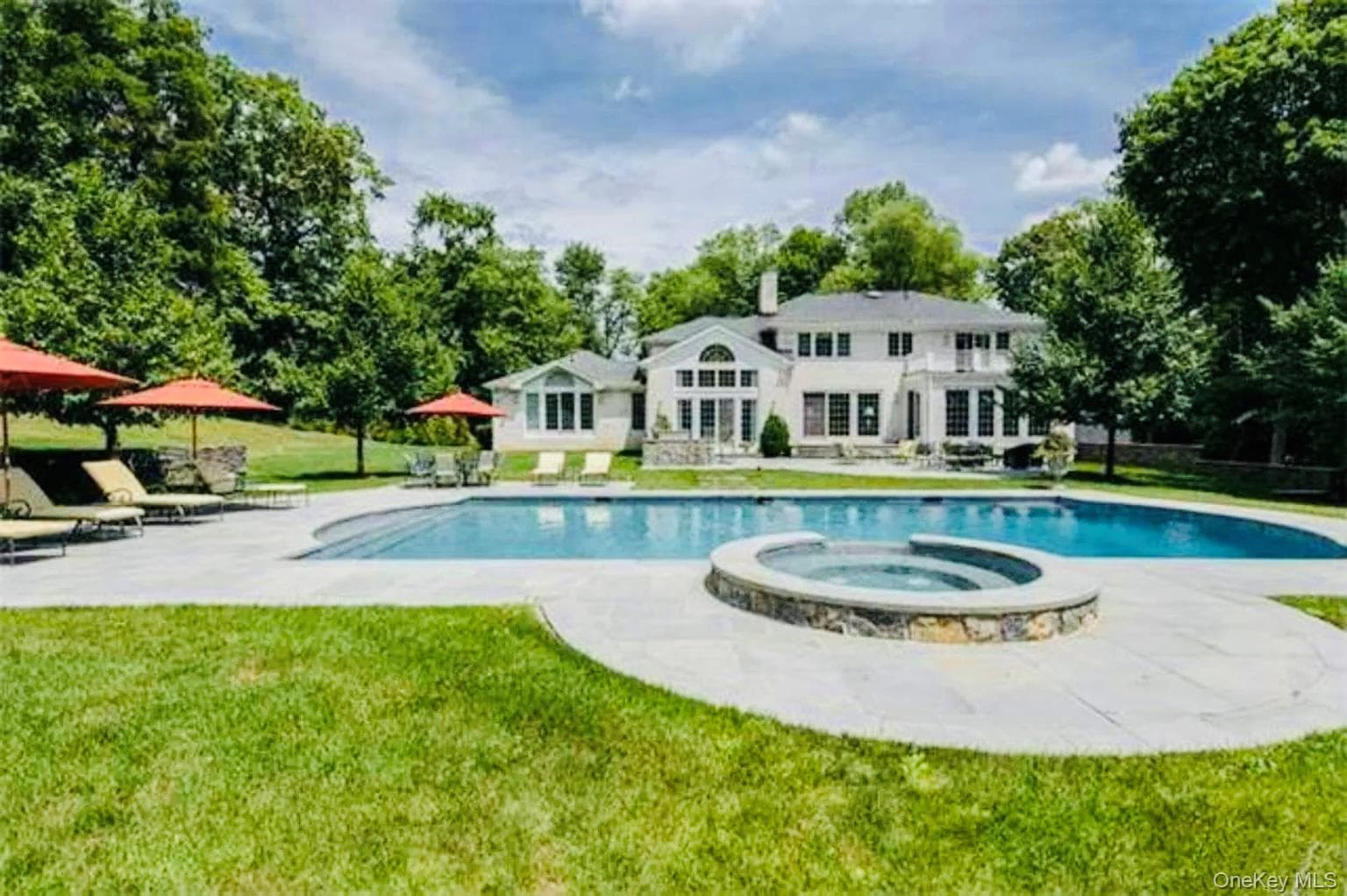 22 Evans Drive thumbnail 23