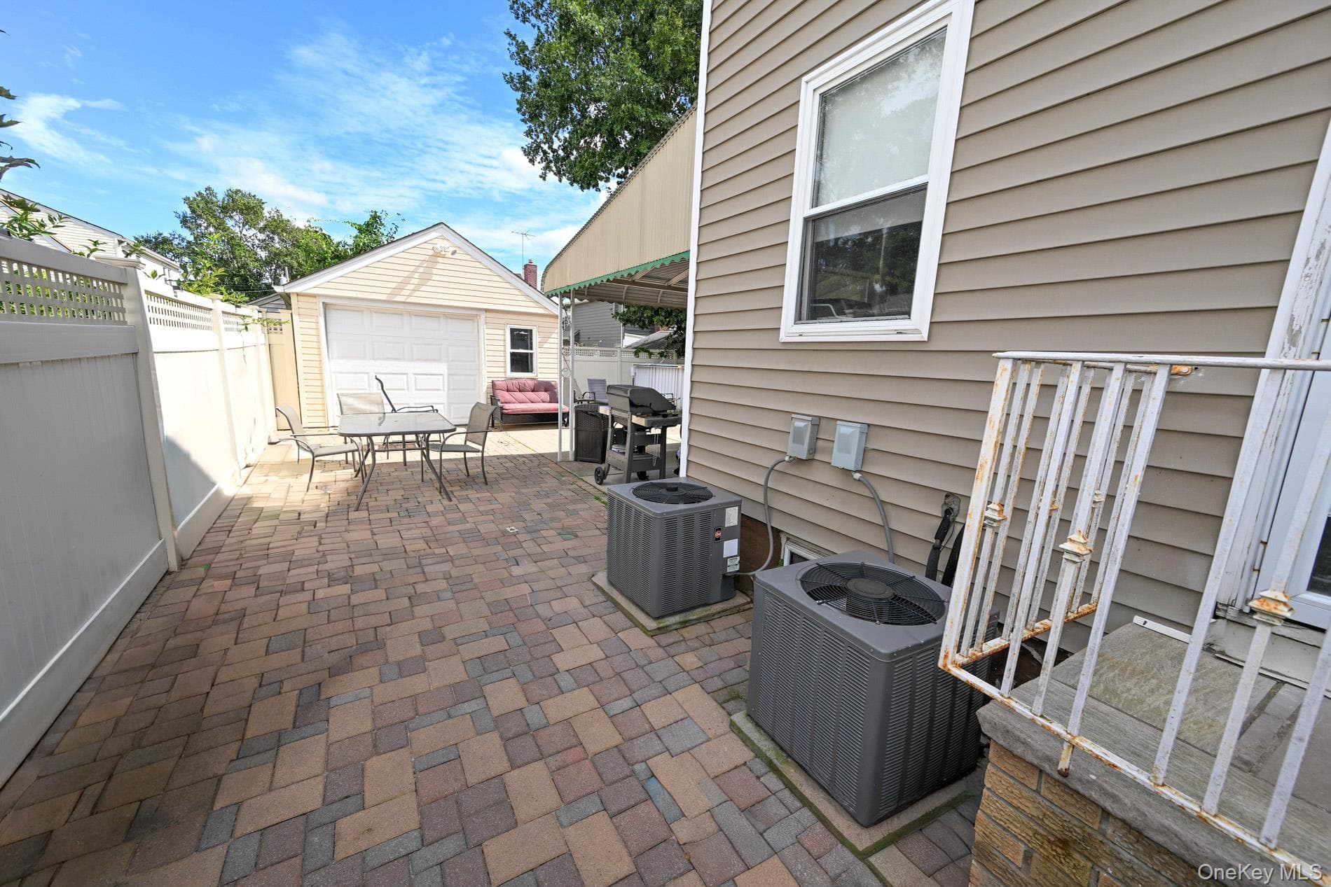 151 Nassau Boulevard thumbnail 25