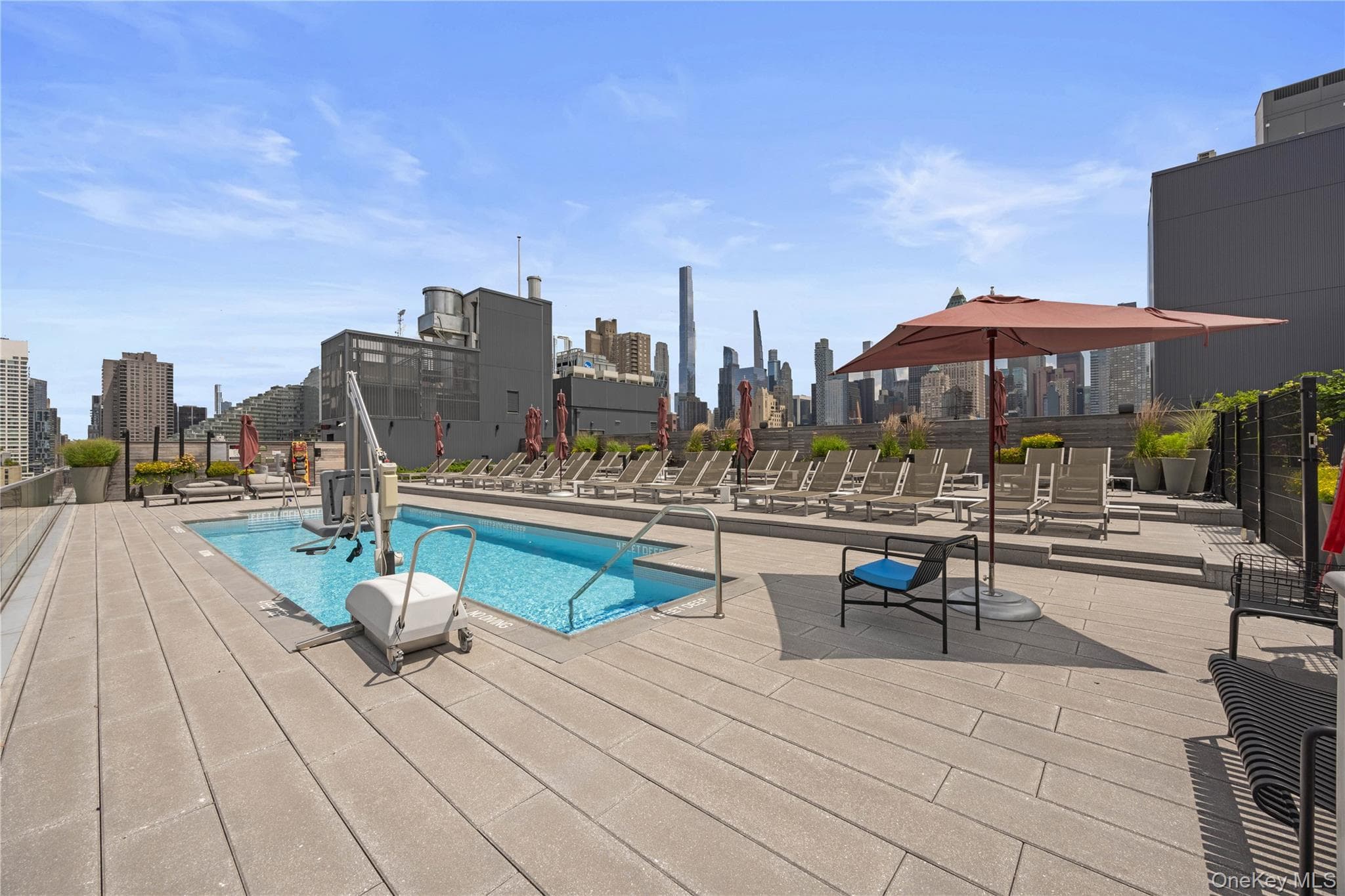 547 W 47th Street Unit: 509 thumbnail 17