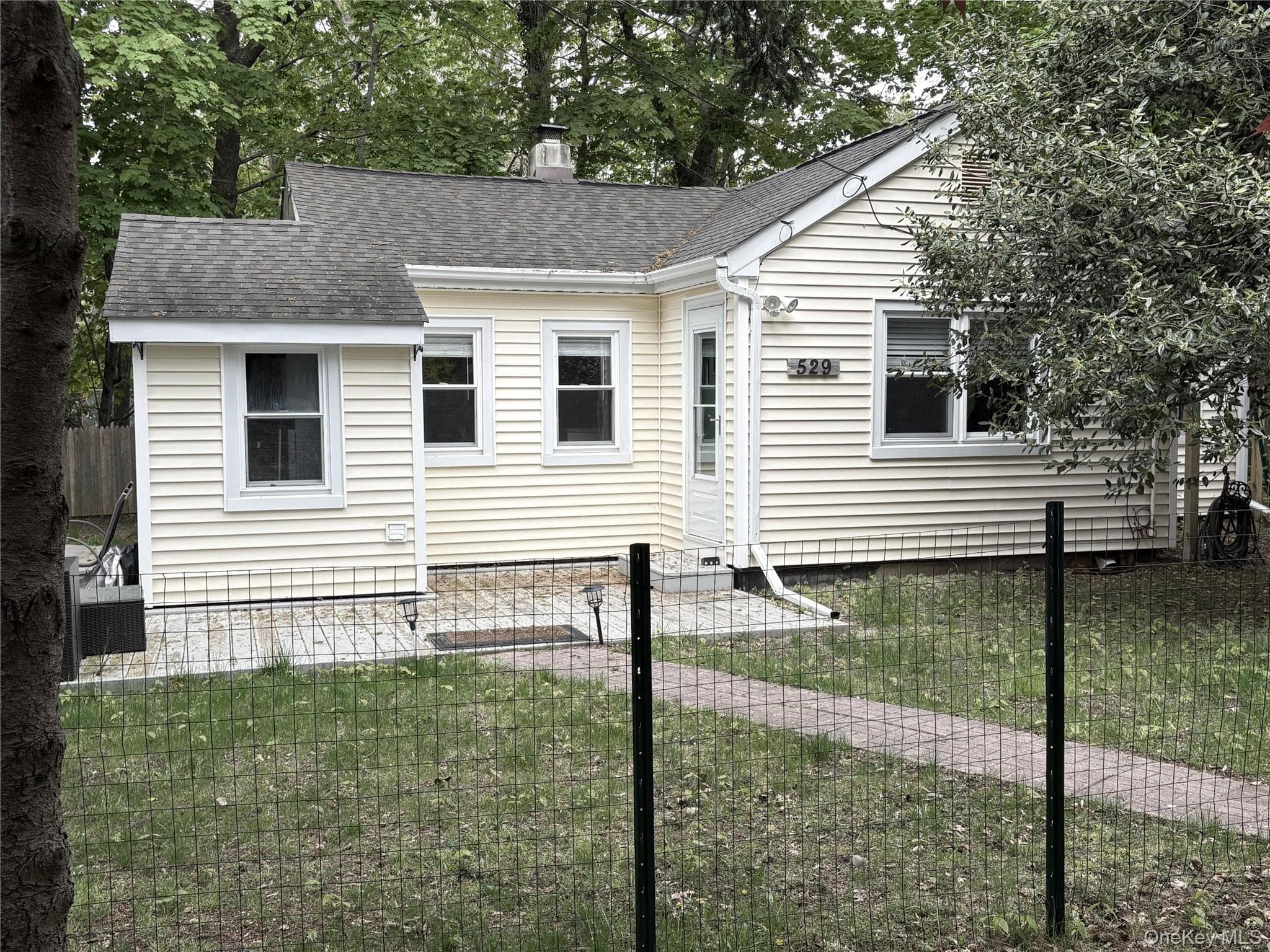 529 Montauk Highway, Westhampton Beach
