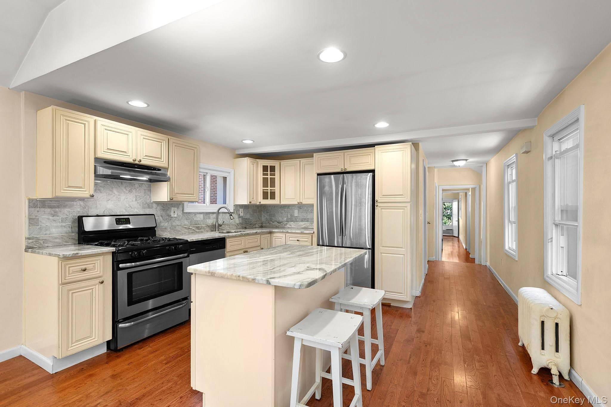 171 Rochelle Street thumbnail 7