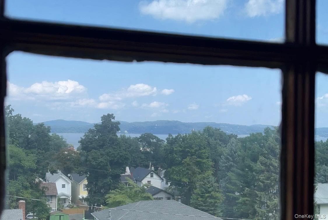 28 Hillside Avenue thumbnail 4