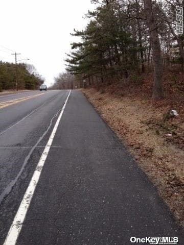 Middle Country Road thumbnail 2