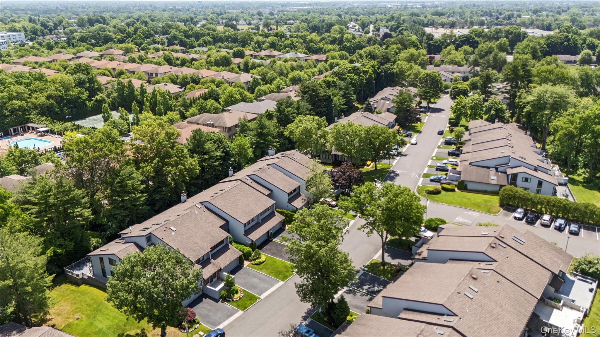 83 Foxwood Drive thumbnail 35