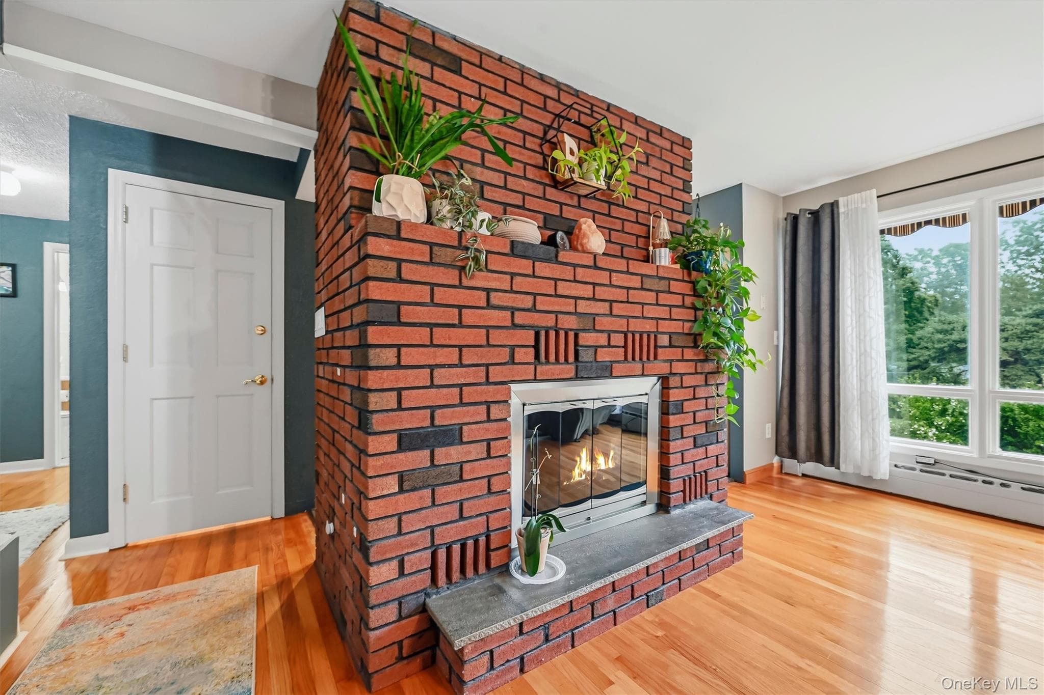 28 Maple Avenue thumbnail 8