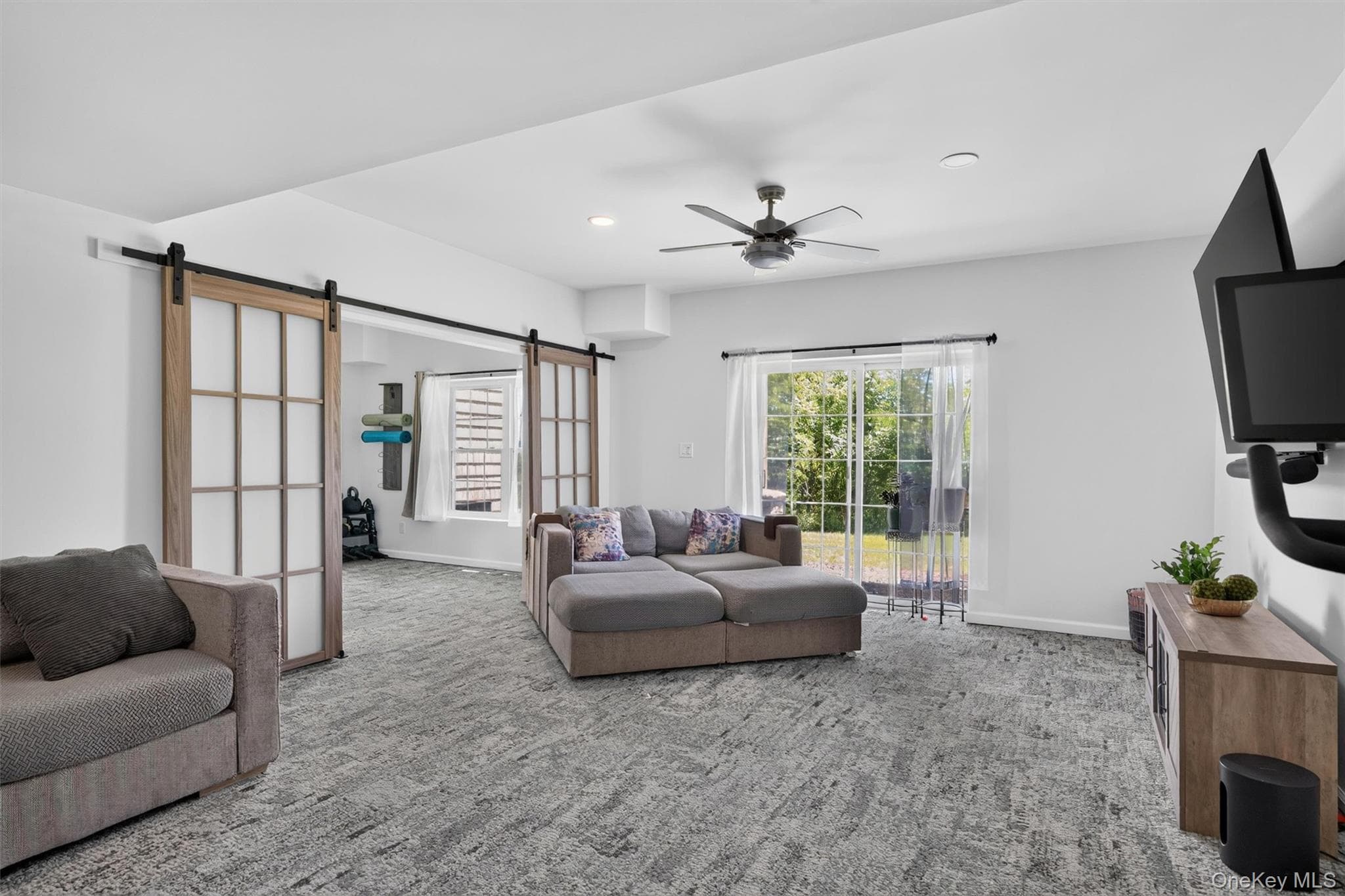 38 Pinehurst Circle thumbnail 32