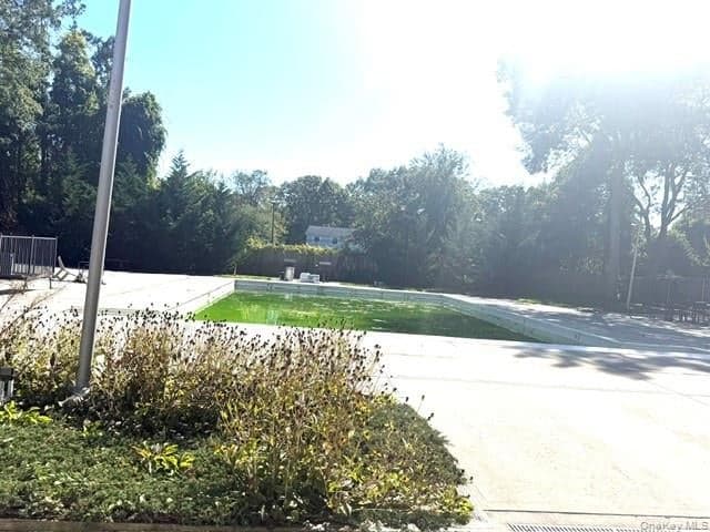 96 Feller Drive thumbnail 19