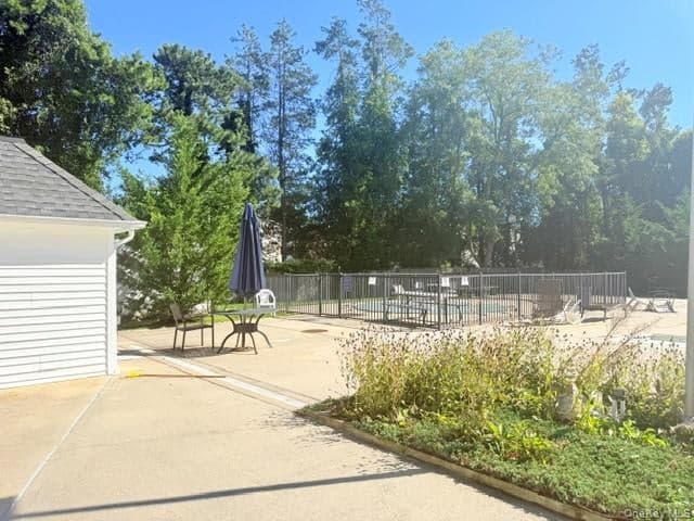 96 Feller Drive thumbnail 18