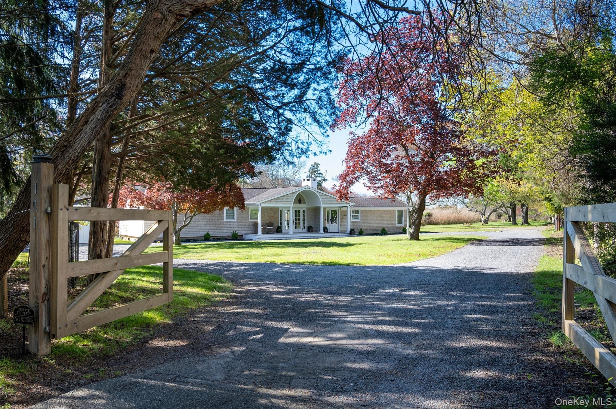 111 S Country Road thumbnail 2
