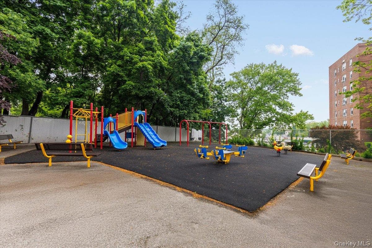 5645 Netherland Avenue Unit: 5C thumbnail 18