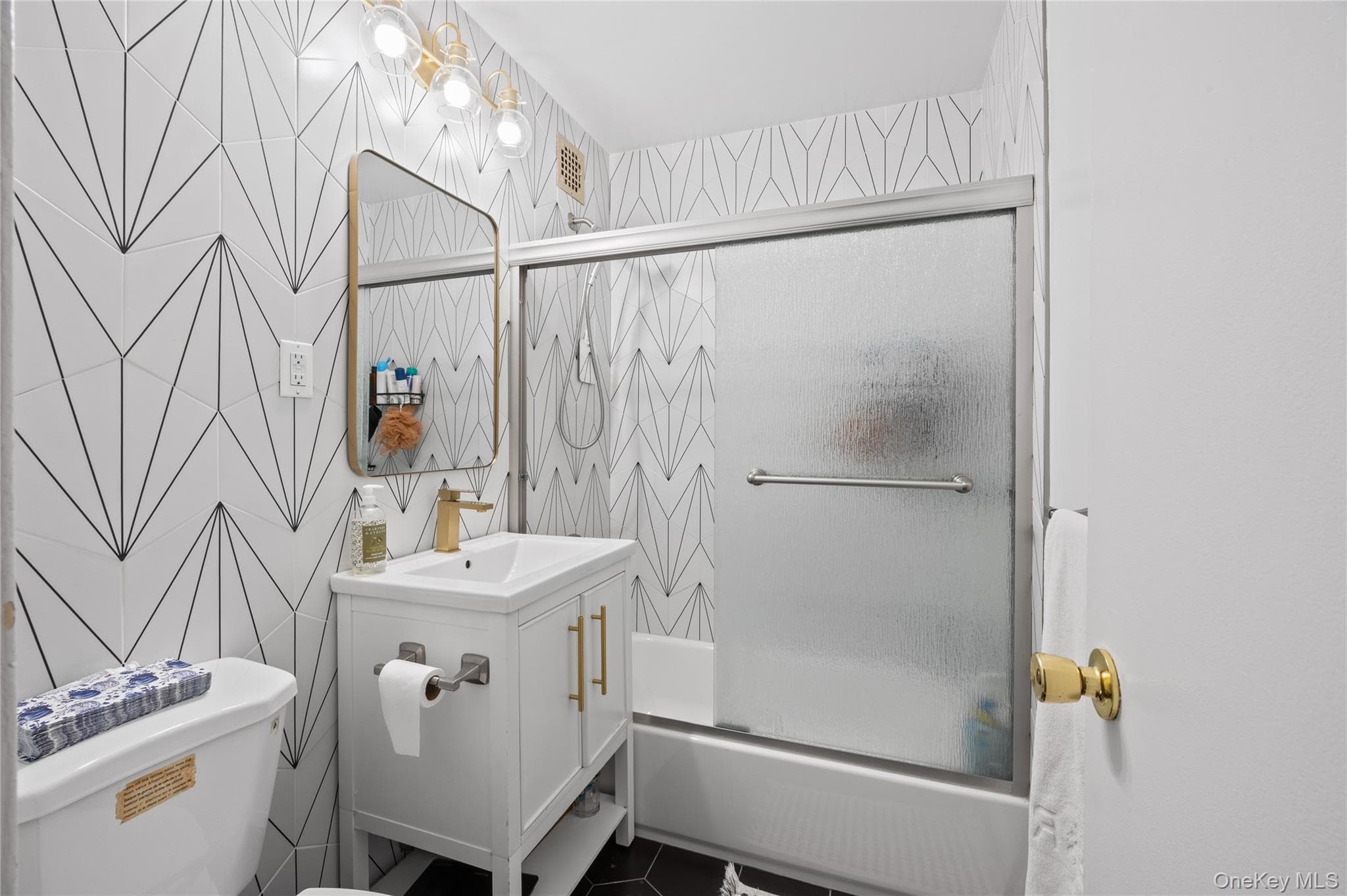 1 Birchwood Court Unit: 1B thumbnail 12