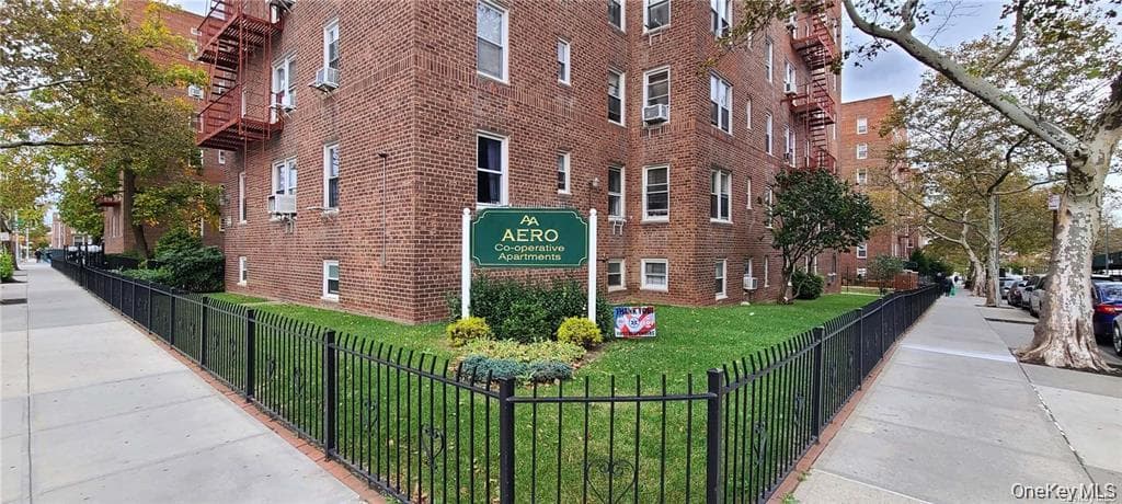 105-38 63rd Drive Unit: 5-P, Forest Hills