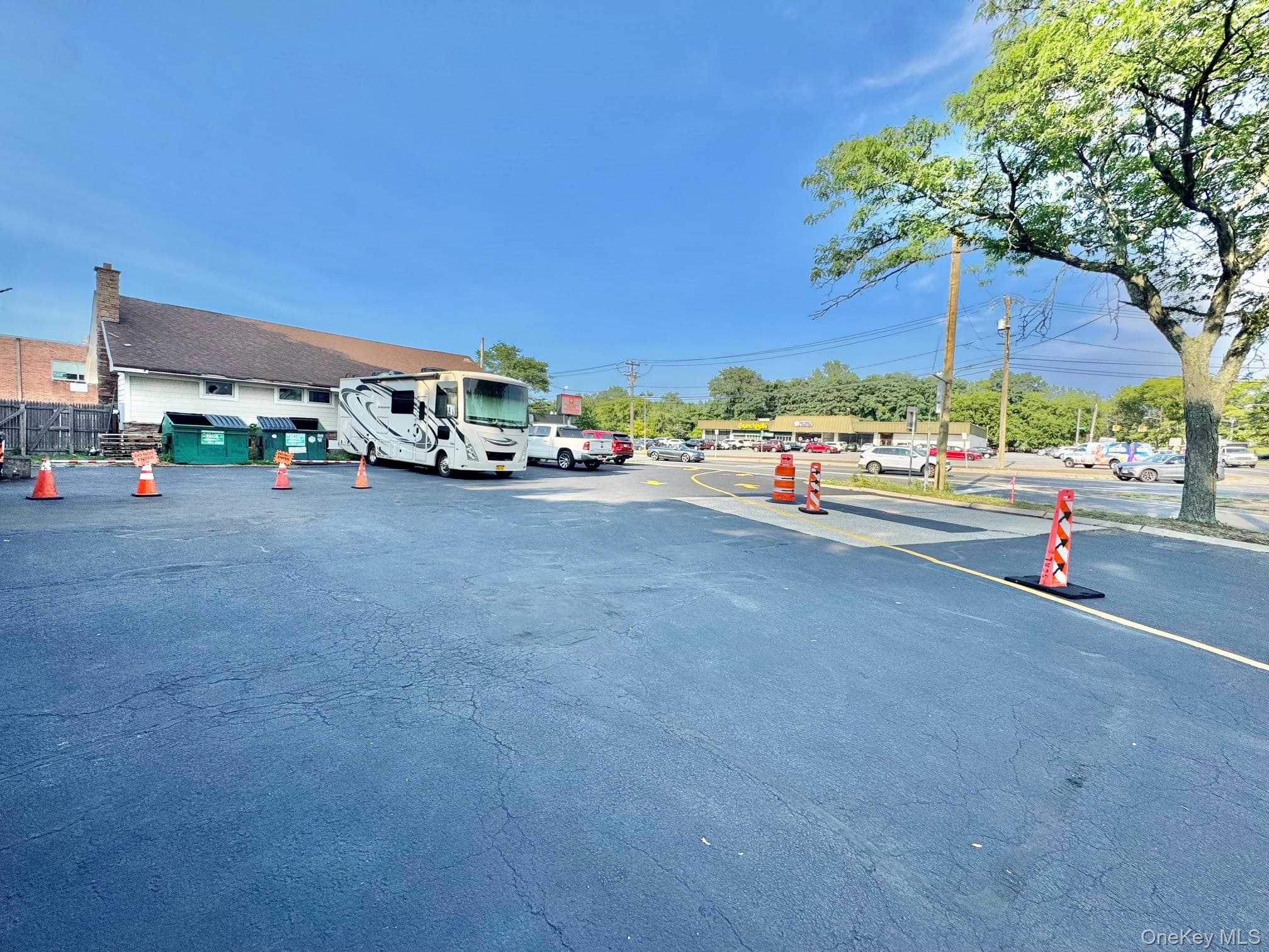 554 Hauppauge Road thumbnail 2