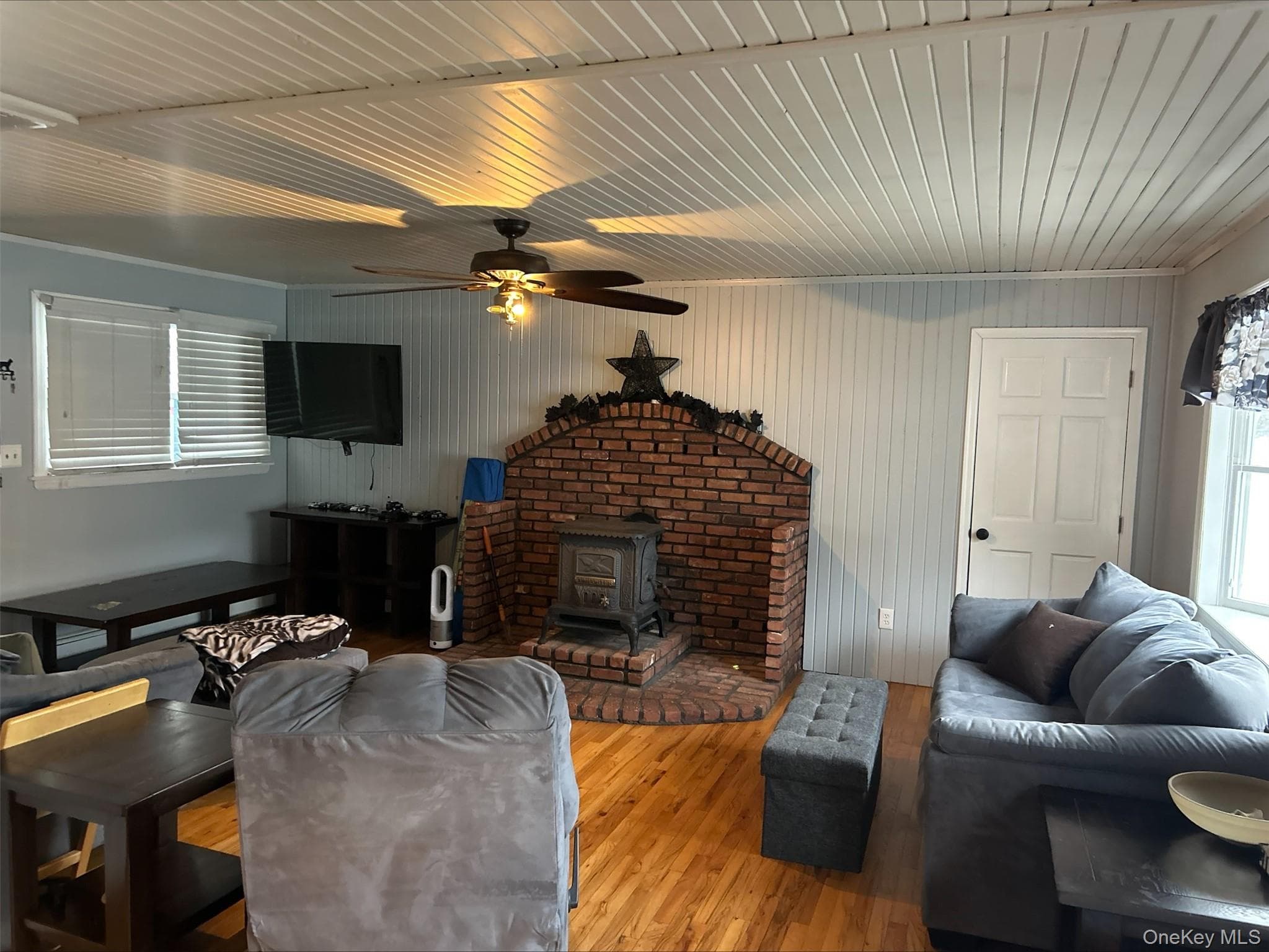 1458 Hummel Avenue thumbnail 9