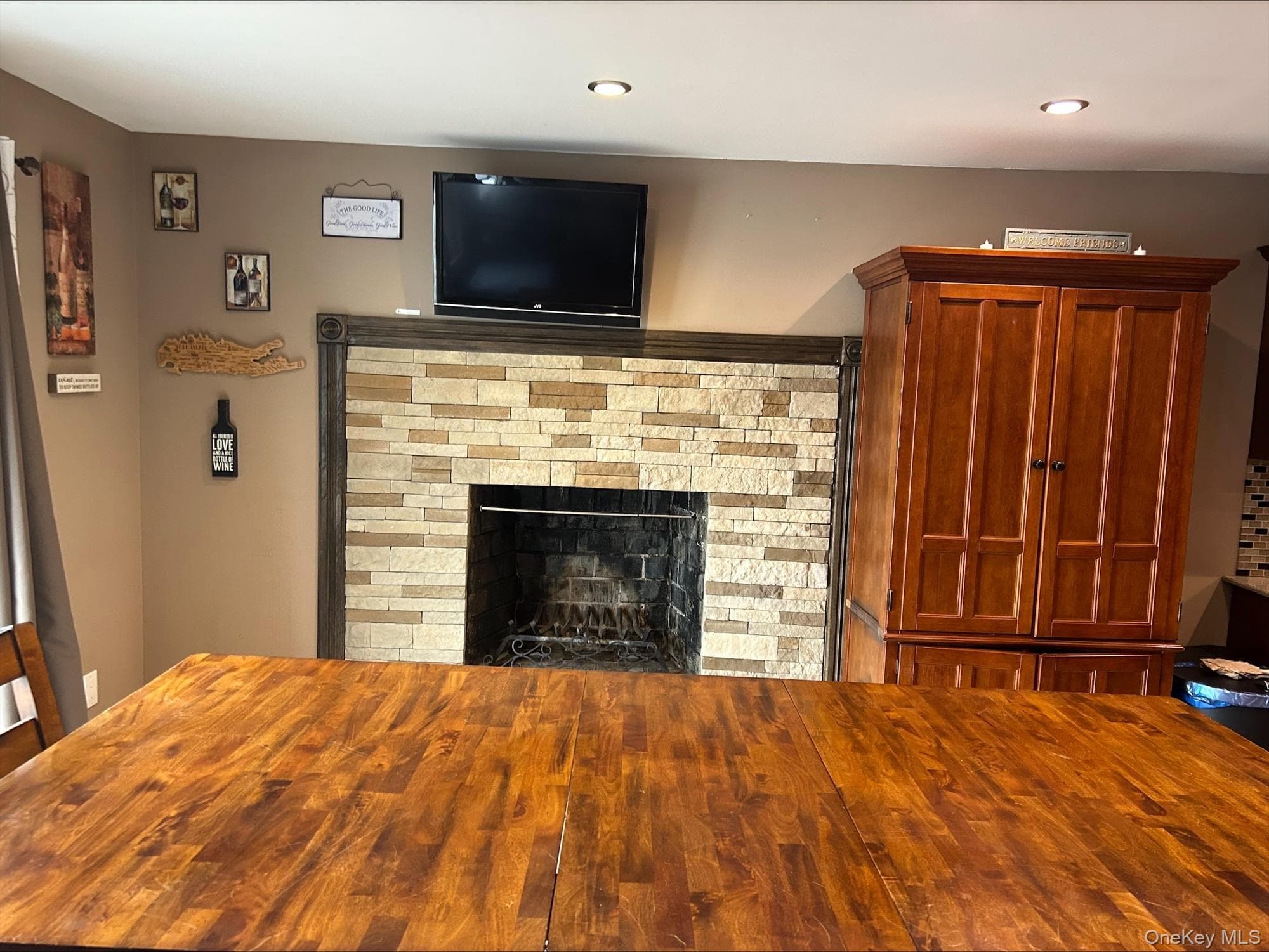 1458 Hummel Avenue thumbnail 6