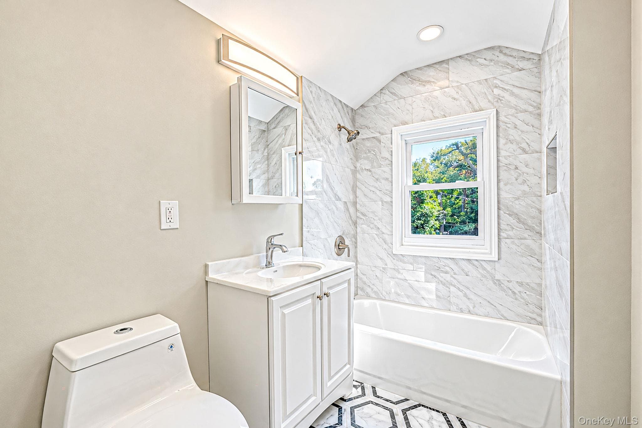 566 Stowe Avenue thumbnail 18