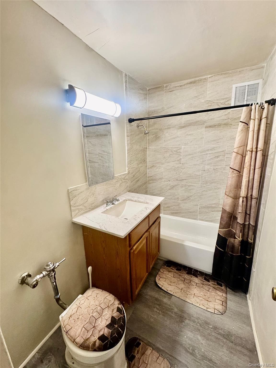 2661 Marion Avenue Unit: 2D thumbnail 7