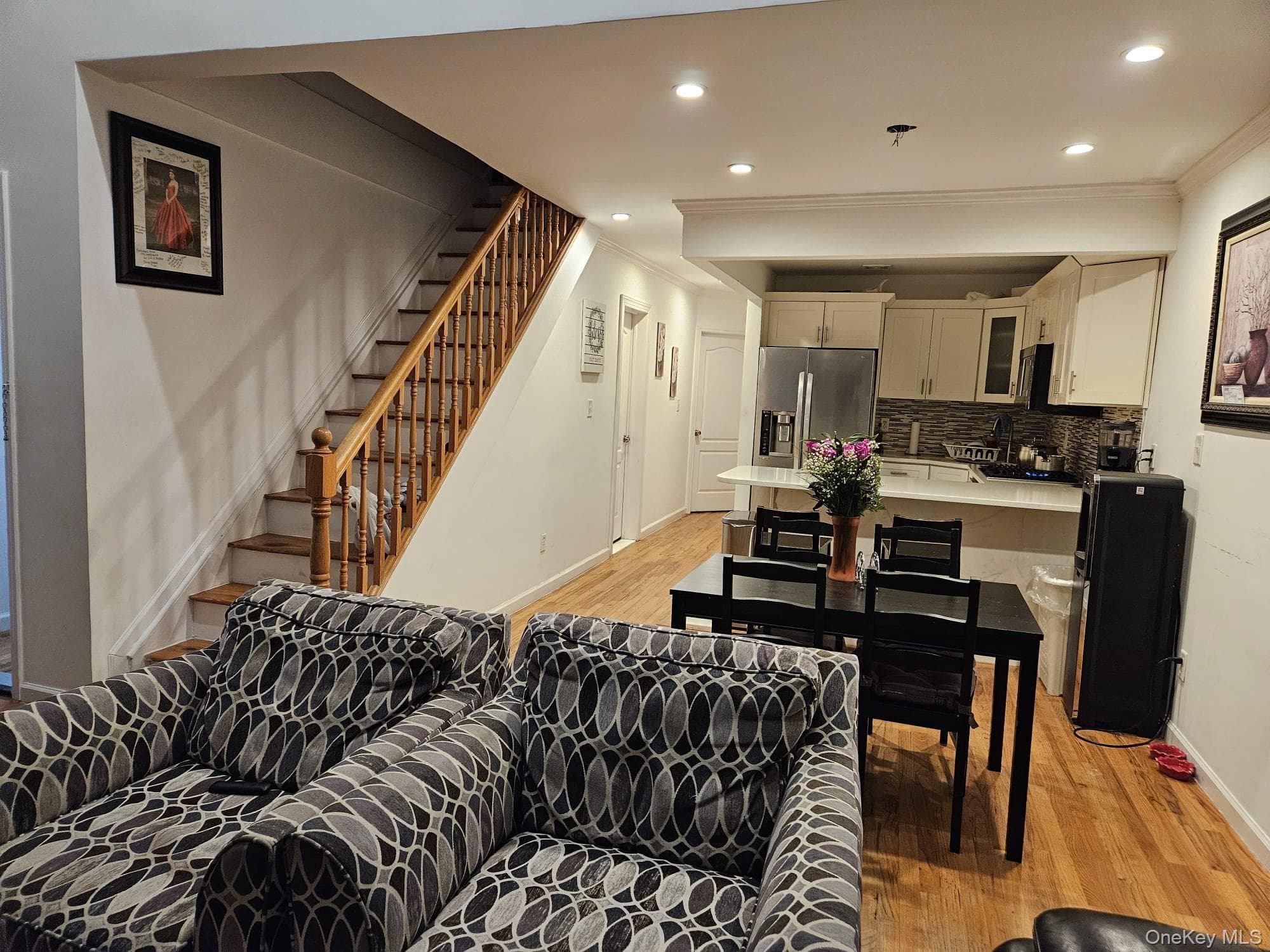 205 Beach 28th Street thumbnail 2