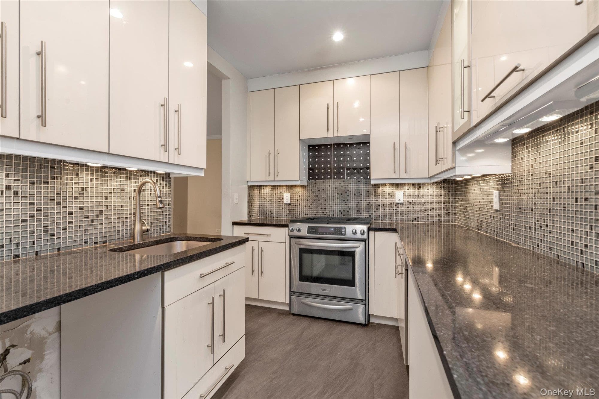 48-35 43 Street Unit: 4C thumbnail 7