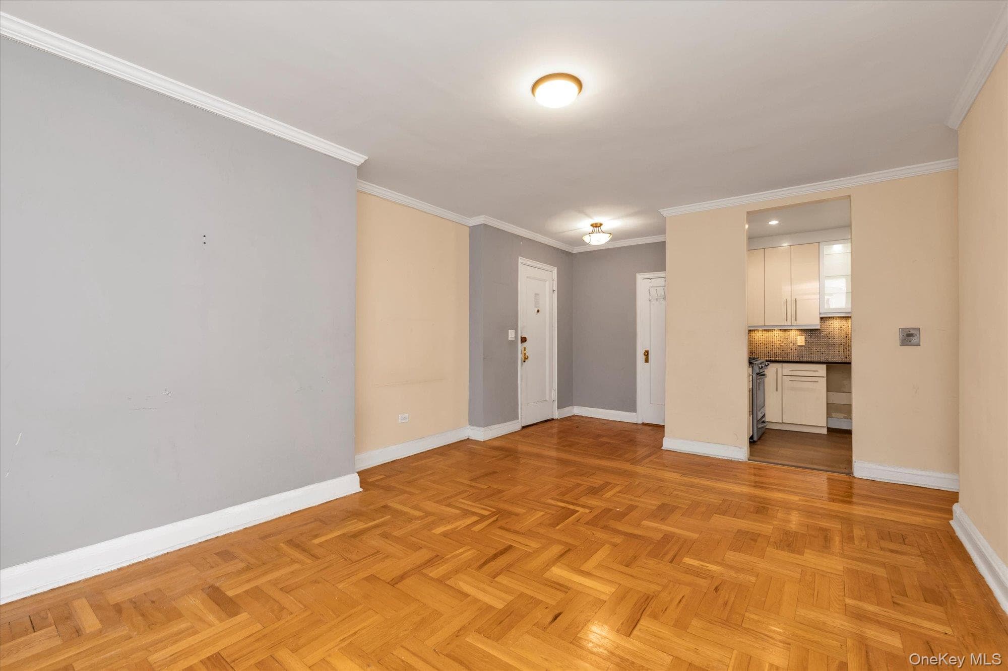 48-35 43 Street Unit: 4C thumbnail 4