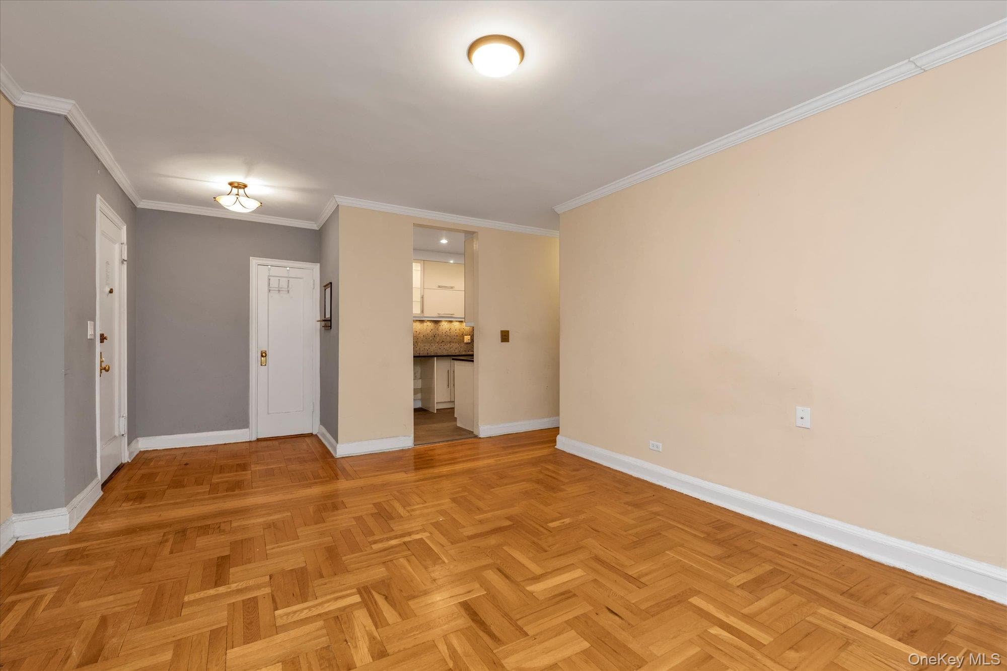 48-35 43 Street Unit: 4C thumbnail 3