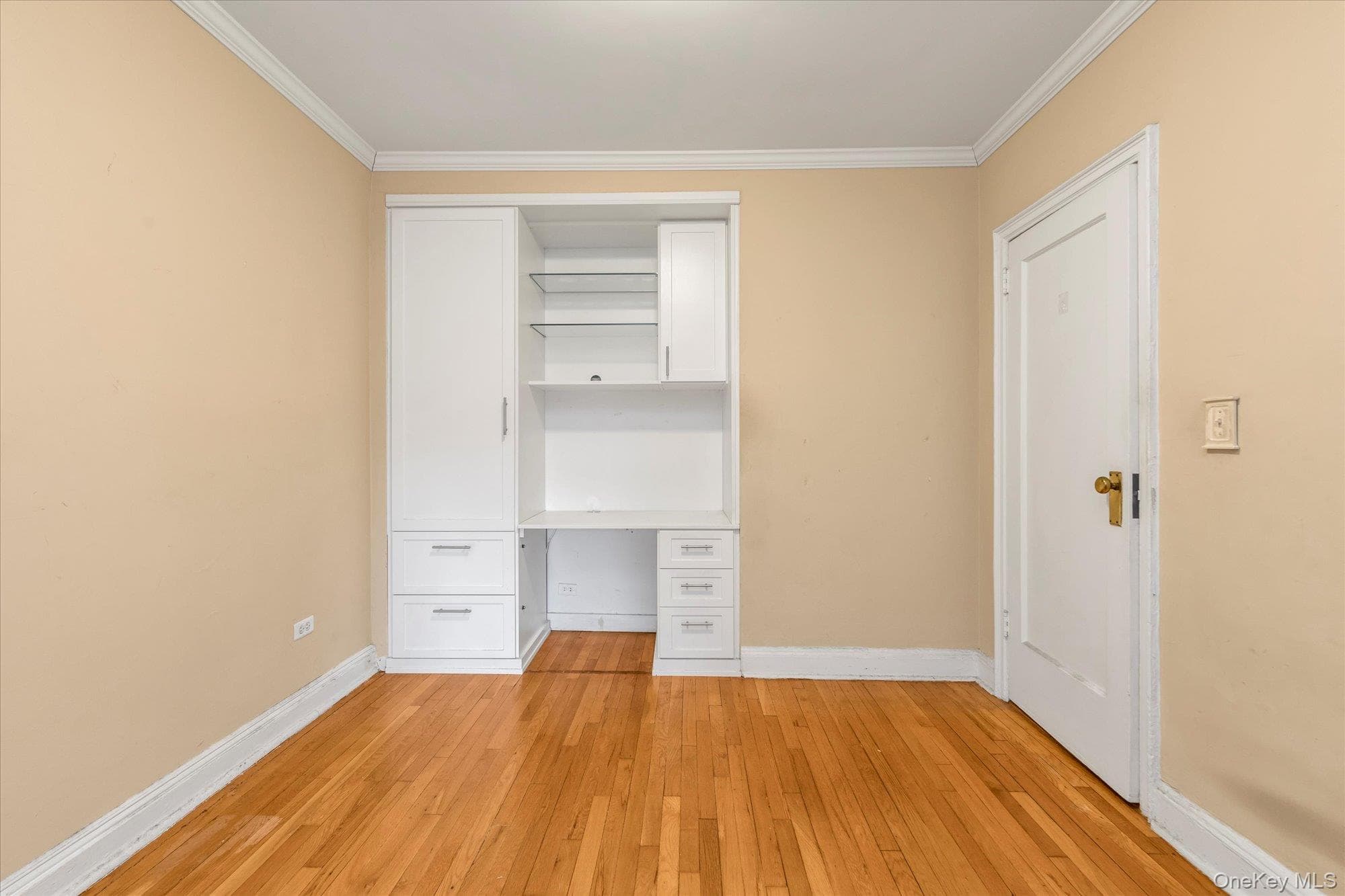 48-35 43 Street Unit: 4C thumbnail 11