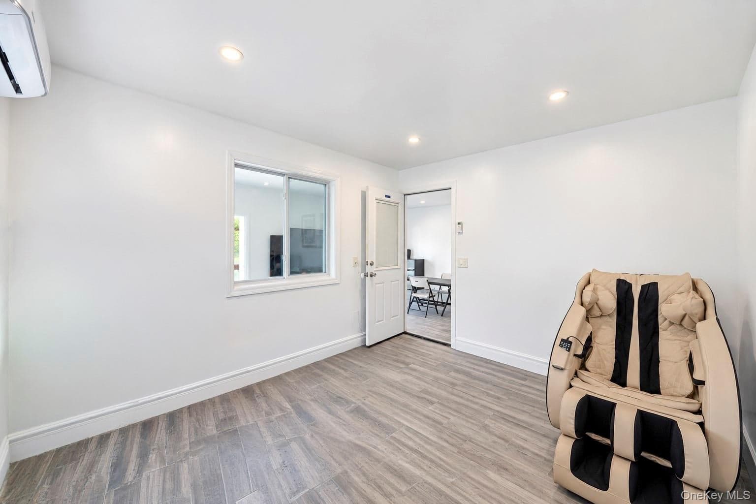 919 Park Court thumbnail 33