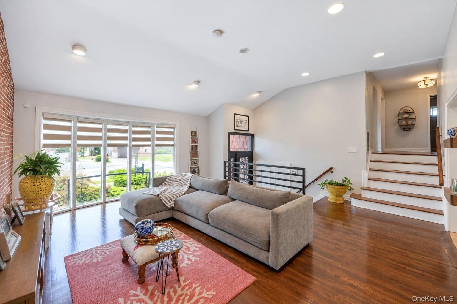 919 Park Court thumbnail 8