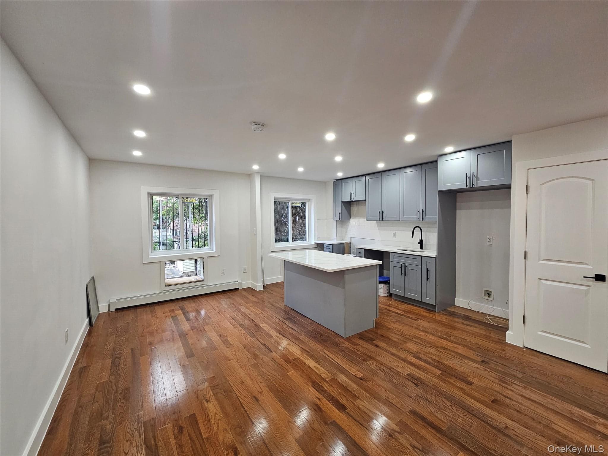 322 Wortman Avenue thumbnail 3