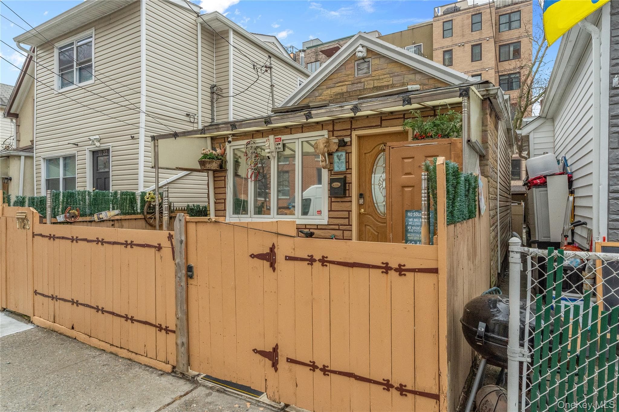 1120 Banner Avenue, Brooklyn