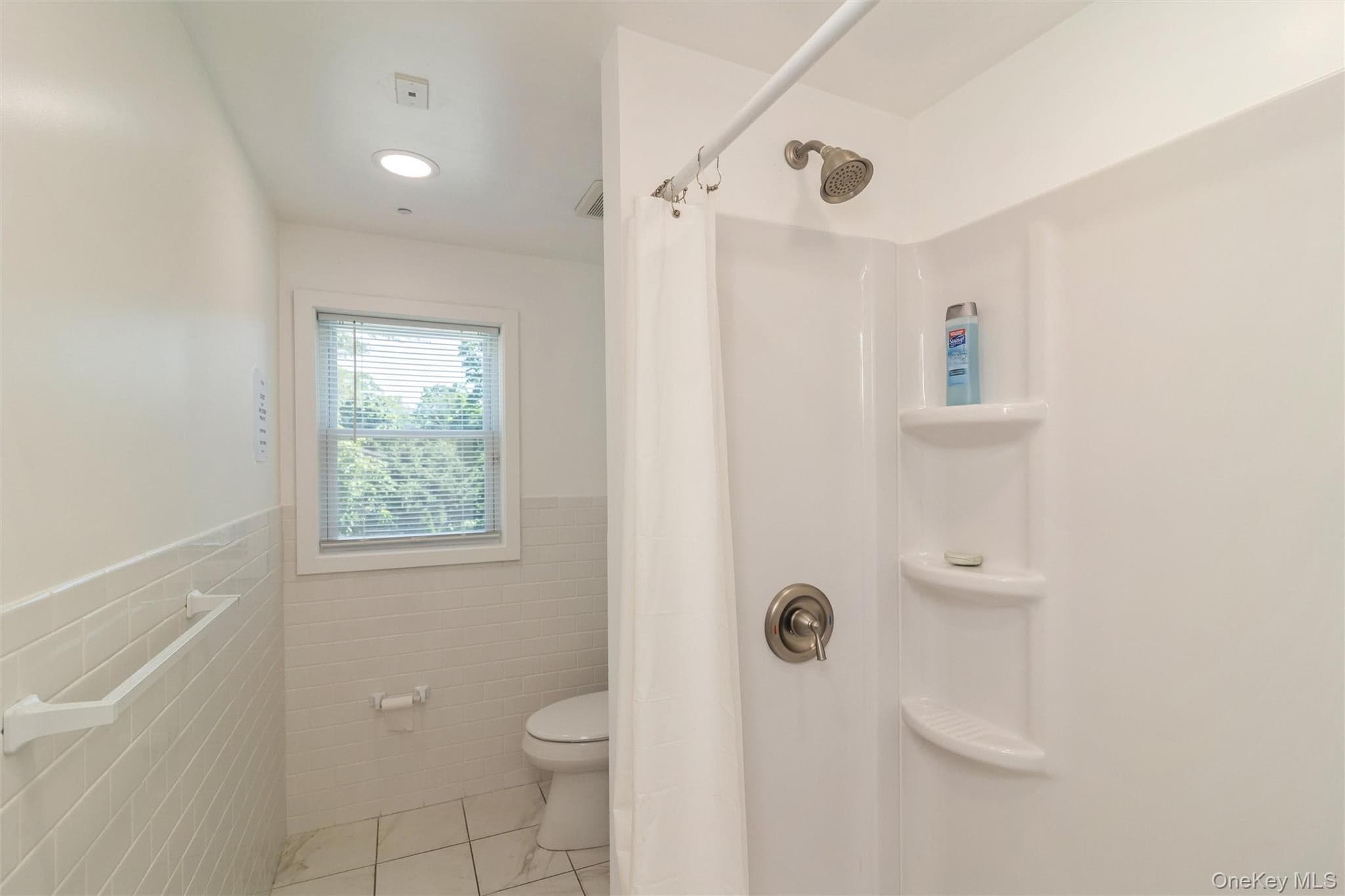 976 Roanoke Avenue thumbnail 31