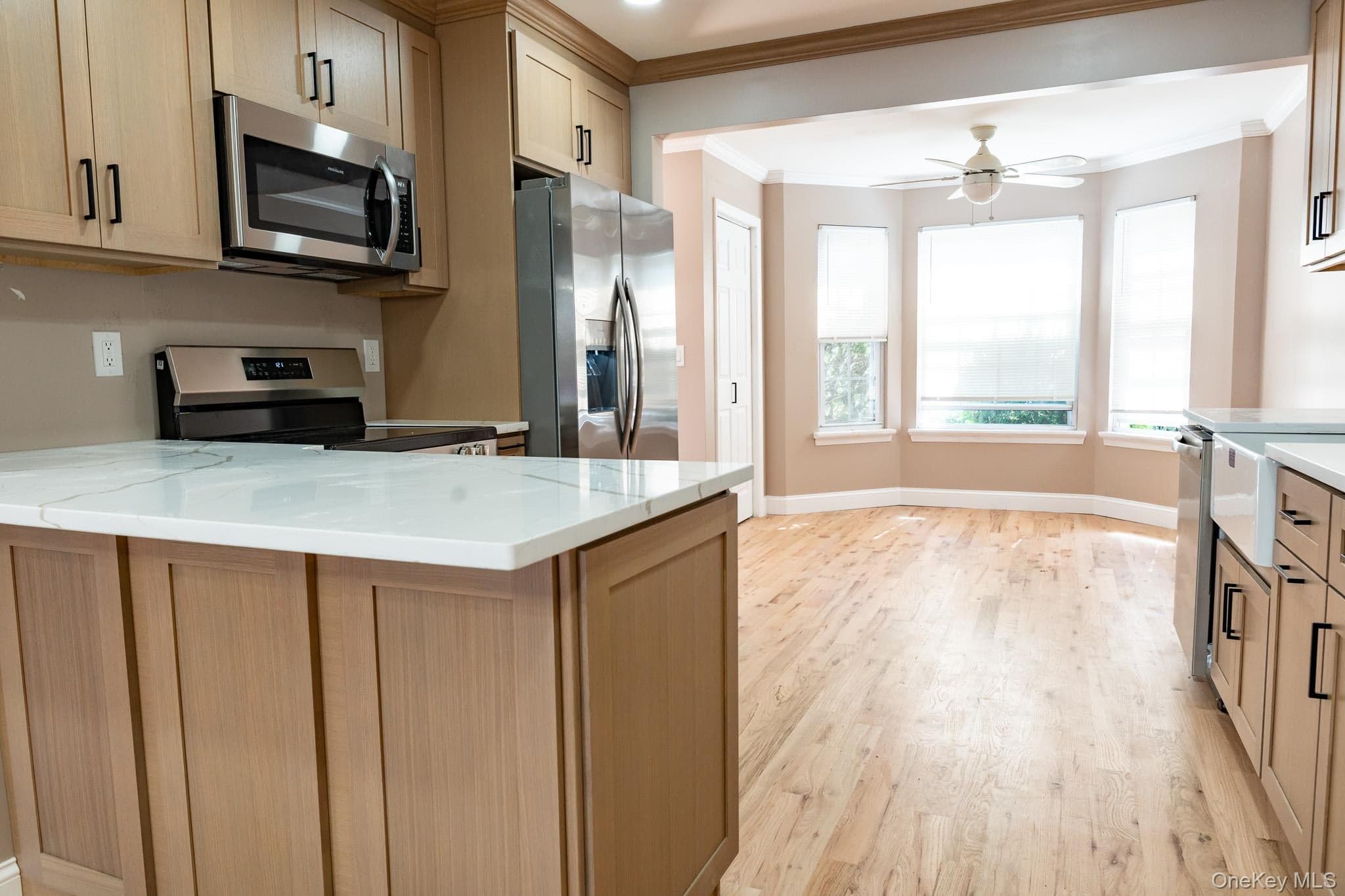 105 Glen Way thumbnail 5