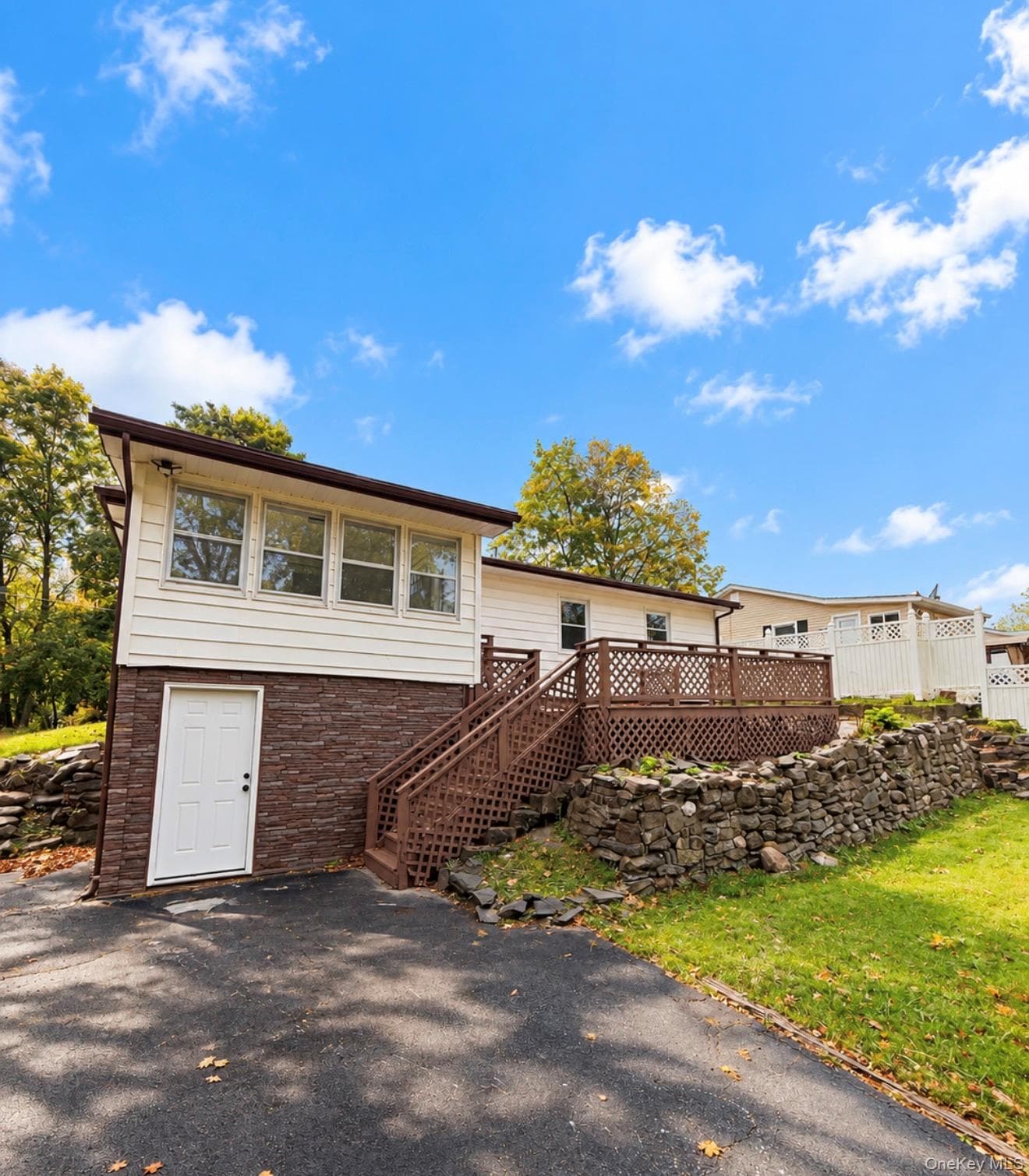 19 Judd Place thumbnail 3