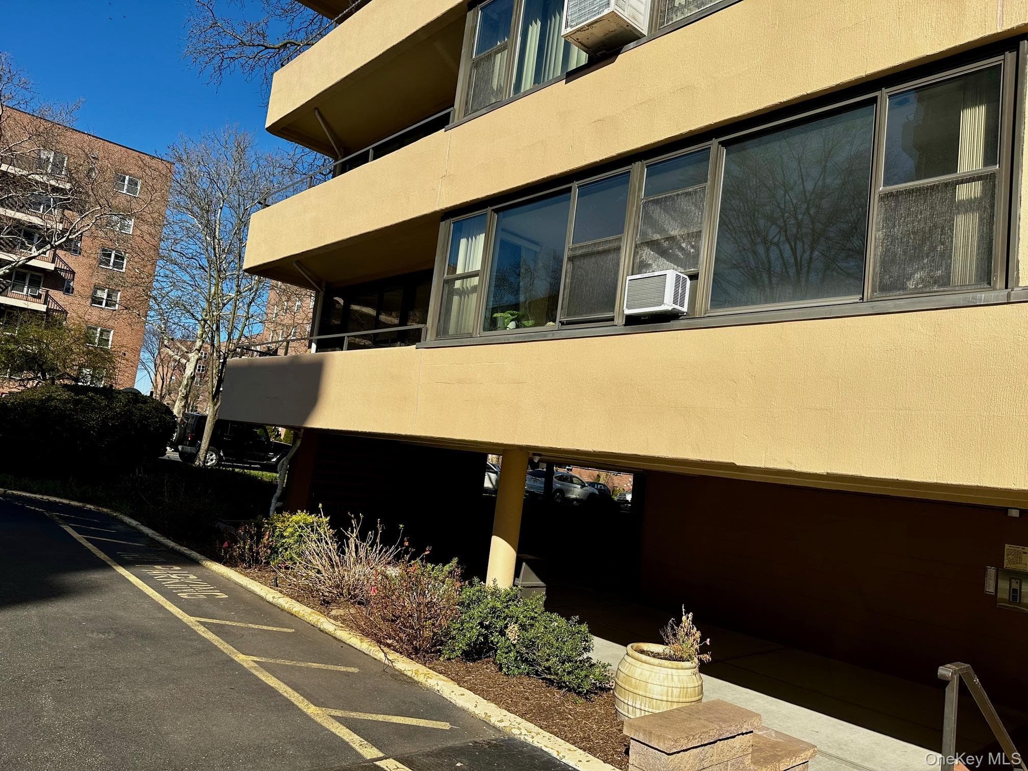162-30 Powells Cove Boulevard Unit: 2D thumbnail 3