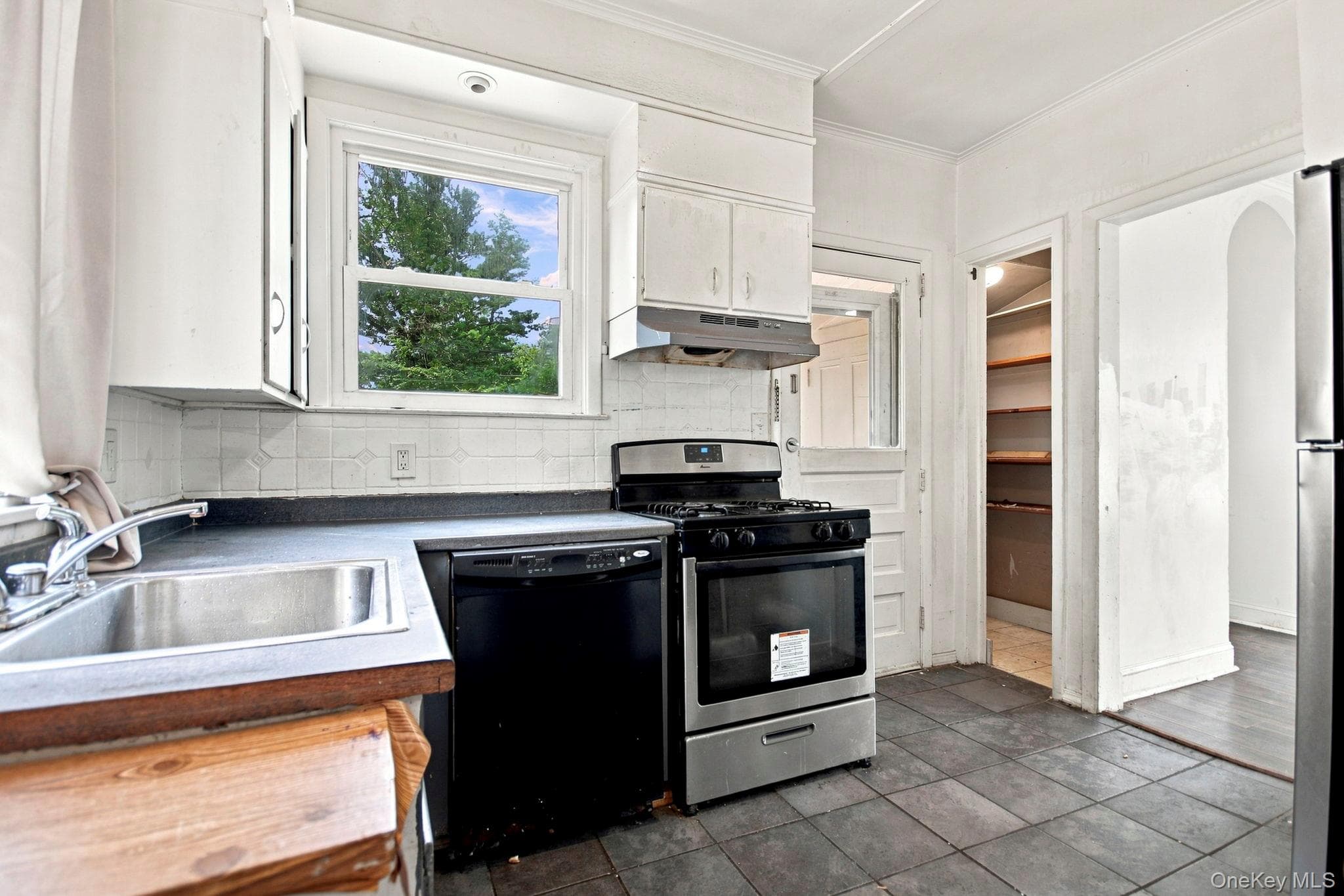 173 S Cherry Street thumbnail 11