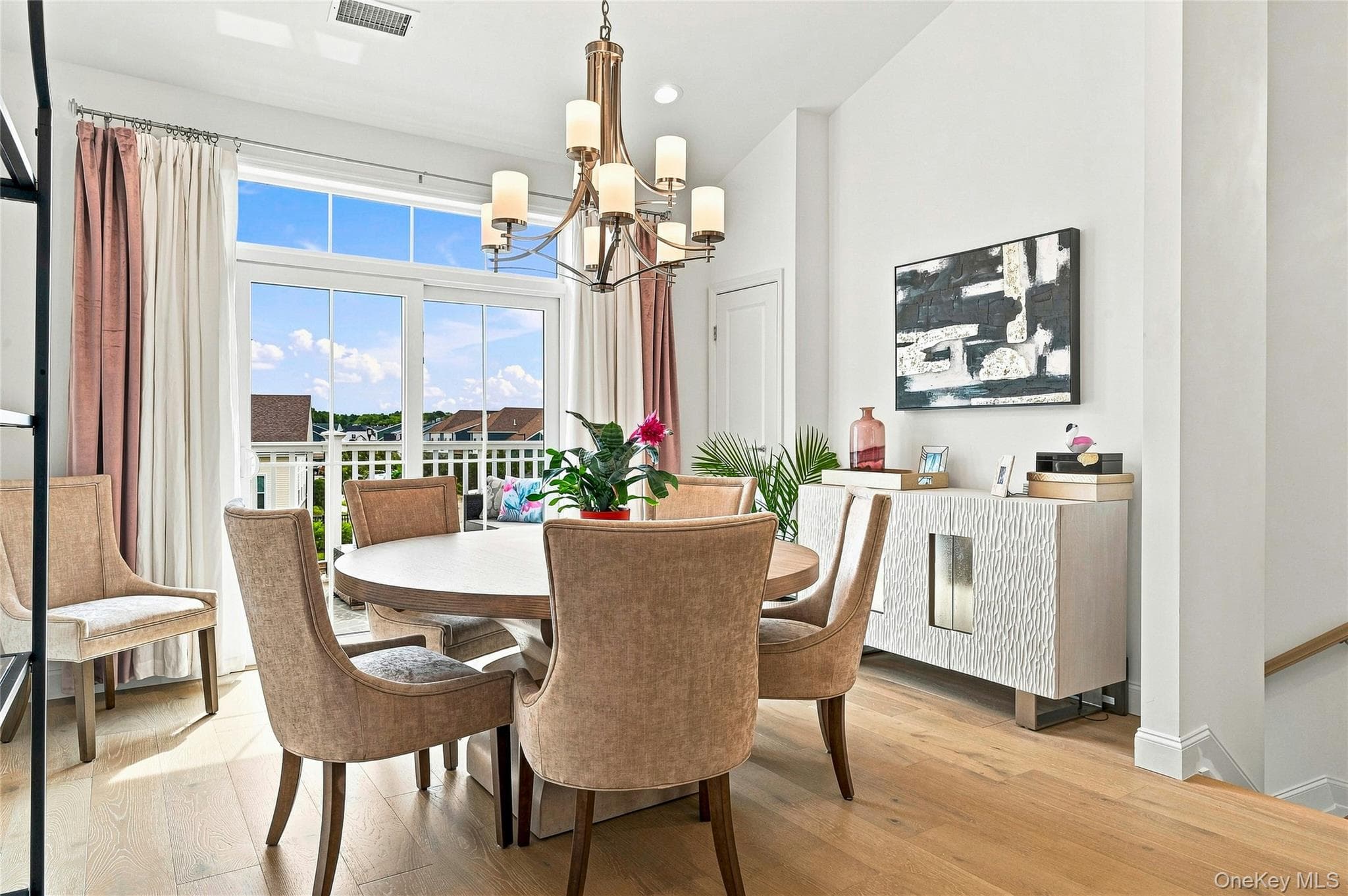 262 Silver Timber Drive thumbnail 4