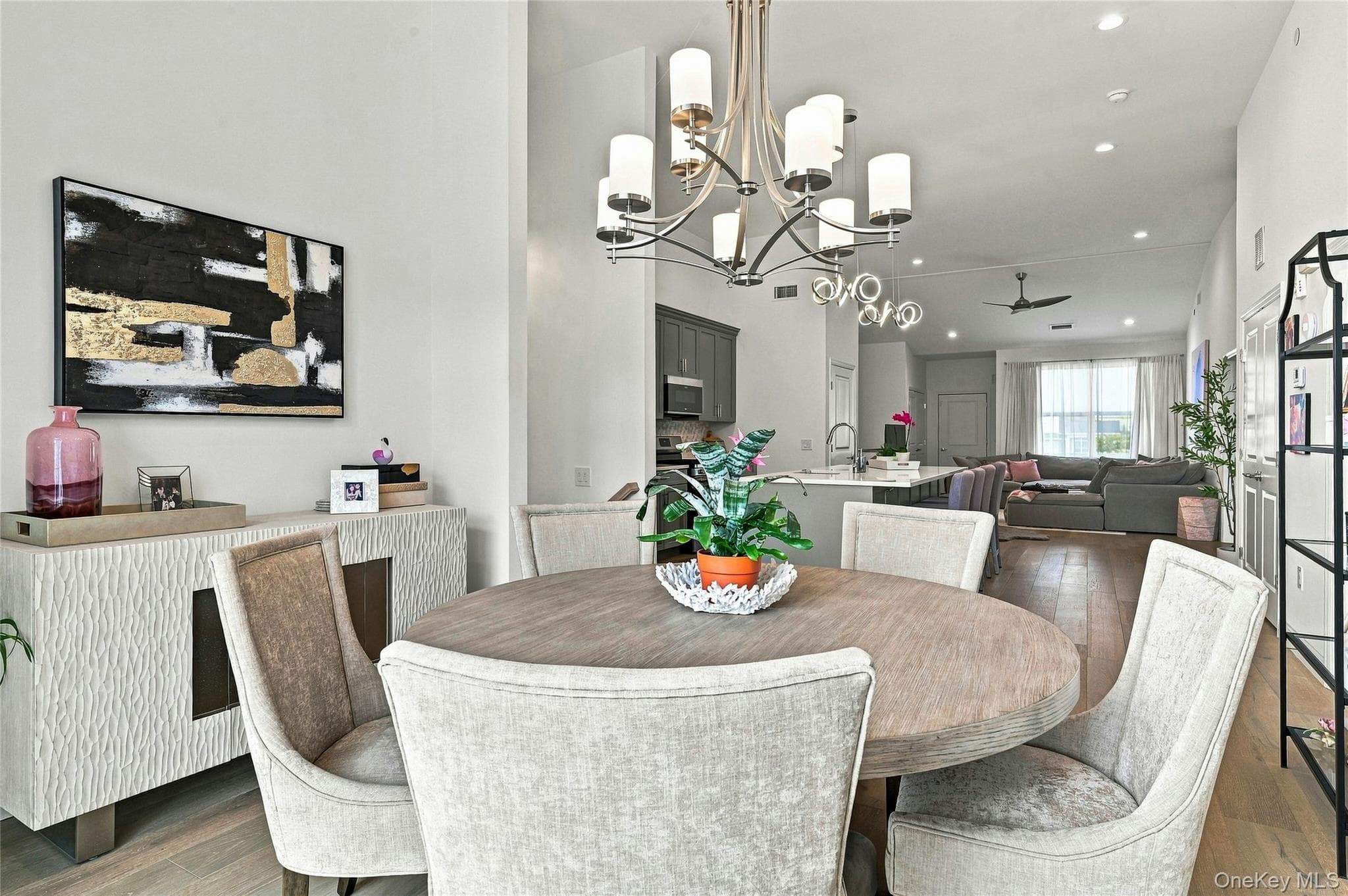 262 Silver Timber Drive thumbnail 3