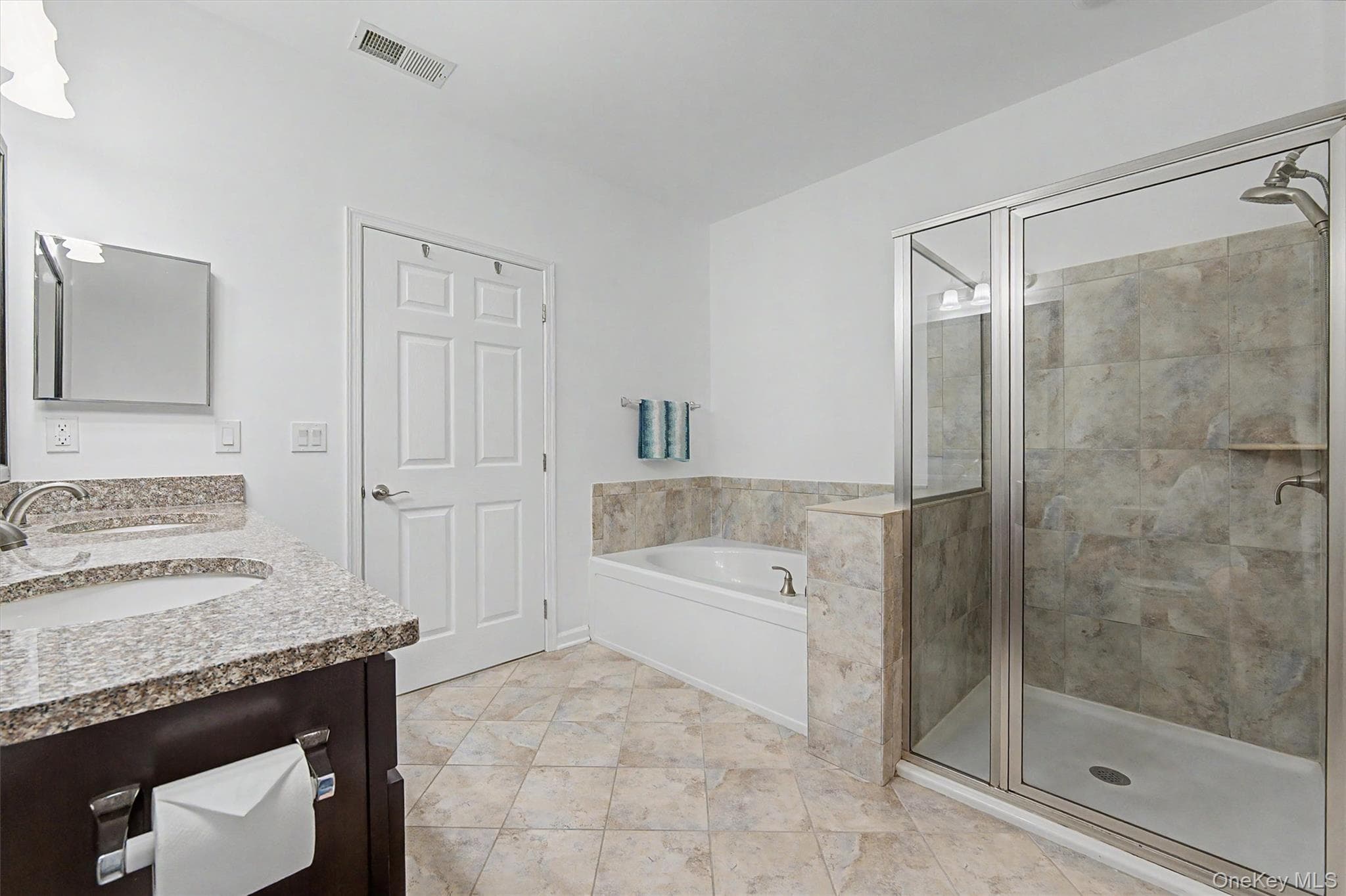 2806 Bennington Drive thumbnail 26